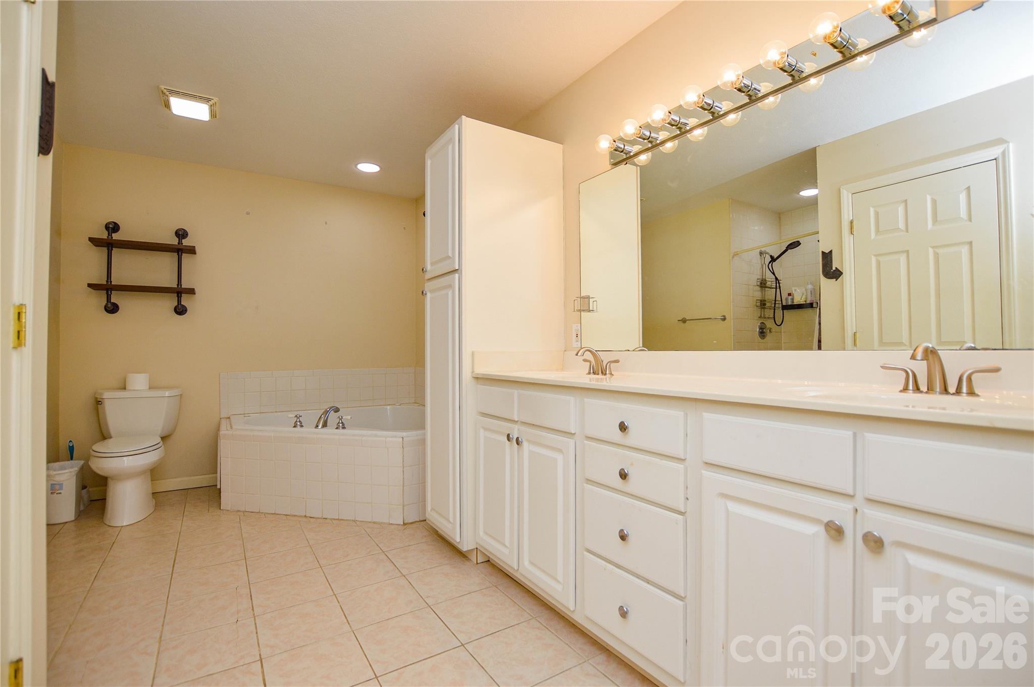 365 Wildlife Club Lane — Taylorsville