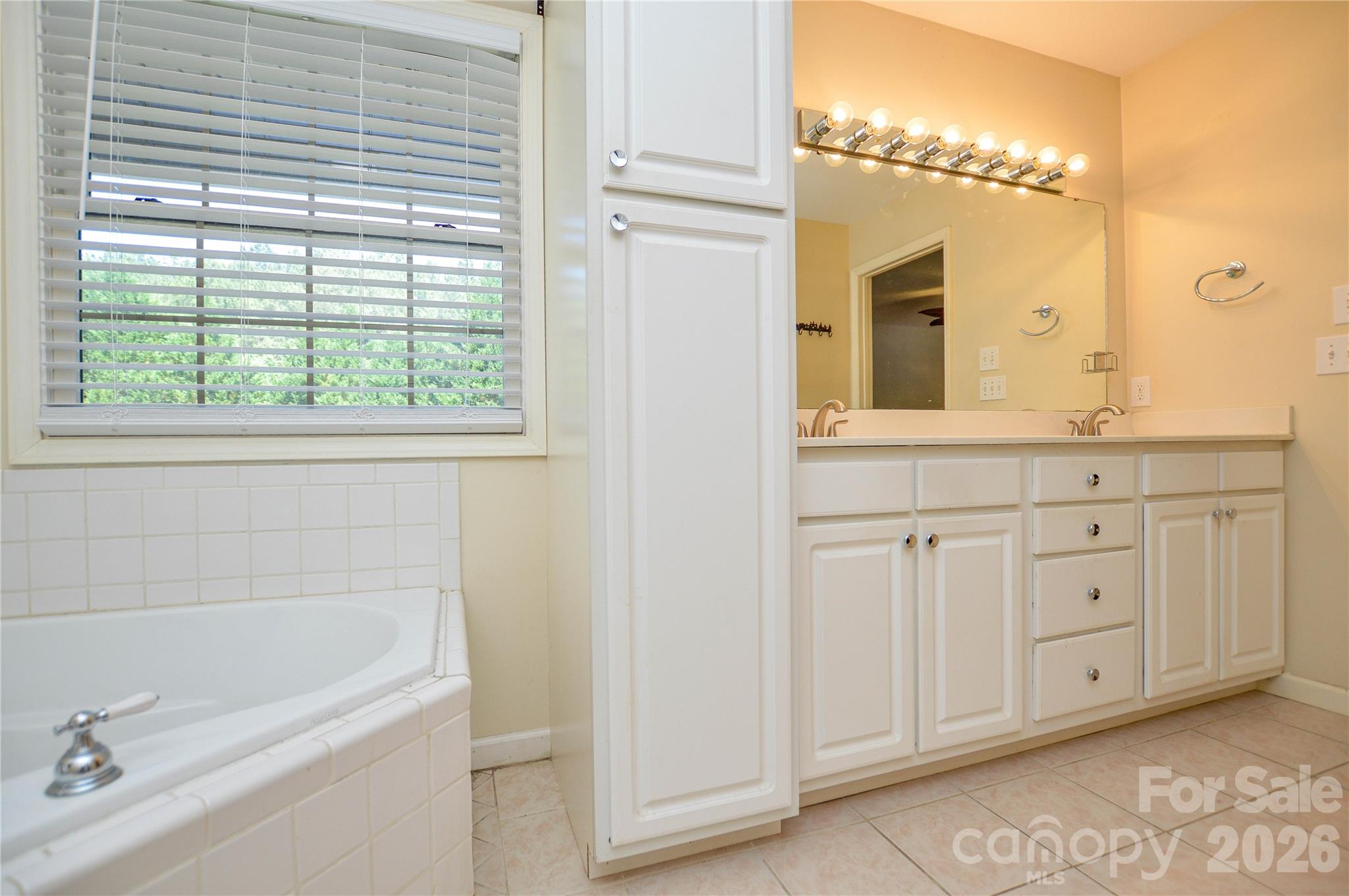 365 Wildlife Club Lane — Taylorsville