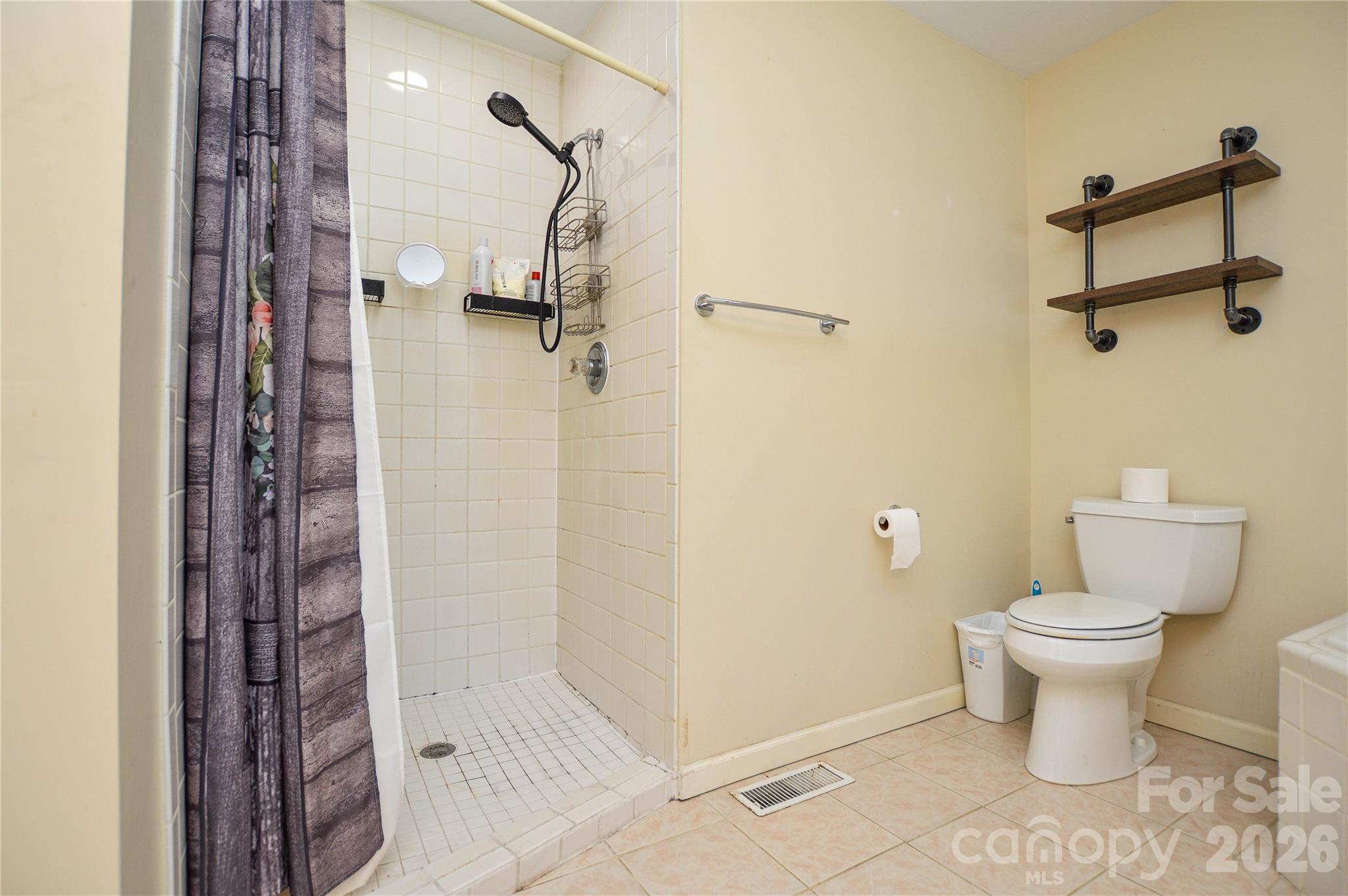 365 Wildlife Club Lane — Taylorsville