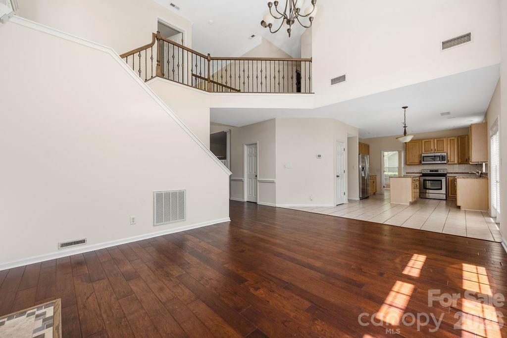 9512 Autumn Applause Drive — Charlotte
