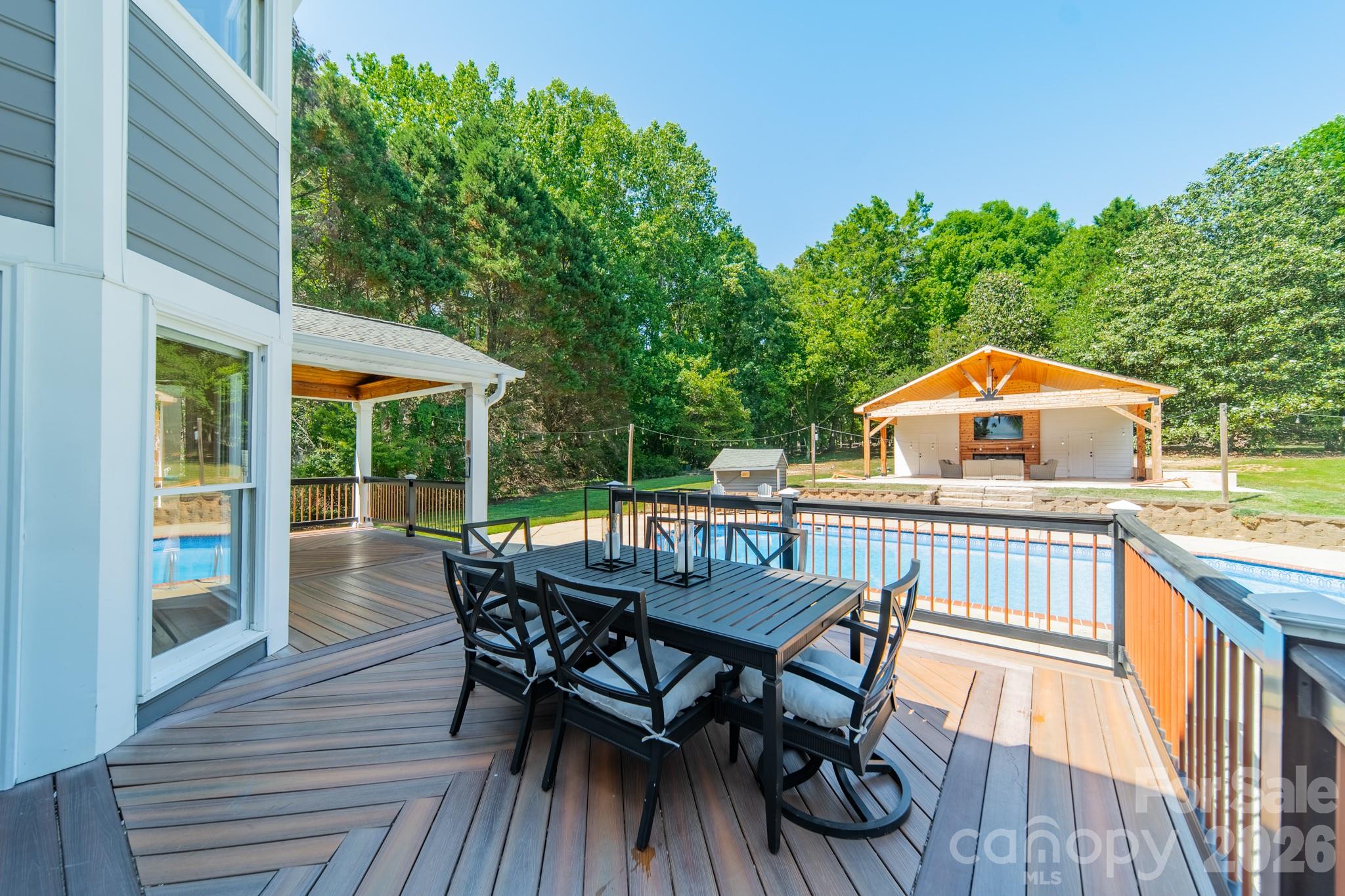 7240 Cobblecreek Drive — Matthews