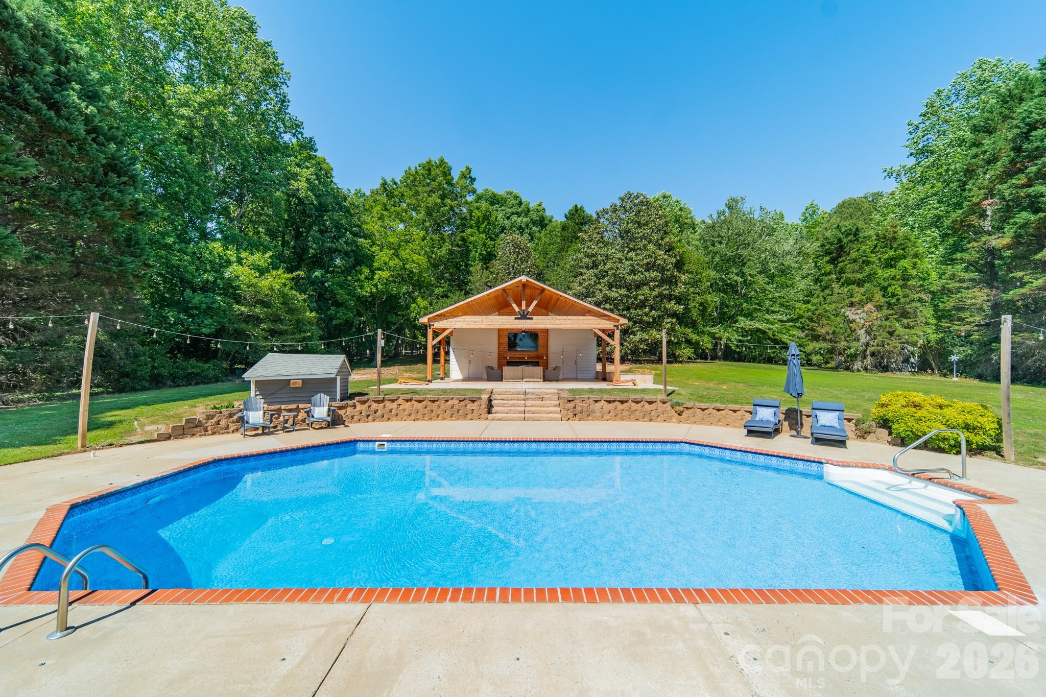 7240 Cobblecreek Drive — Matthews