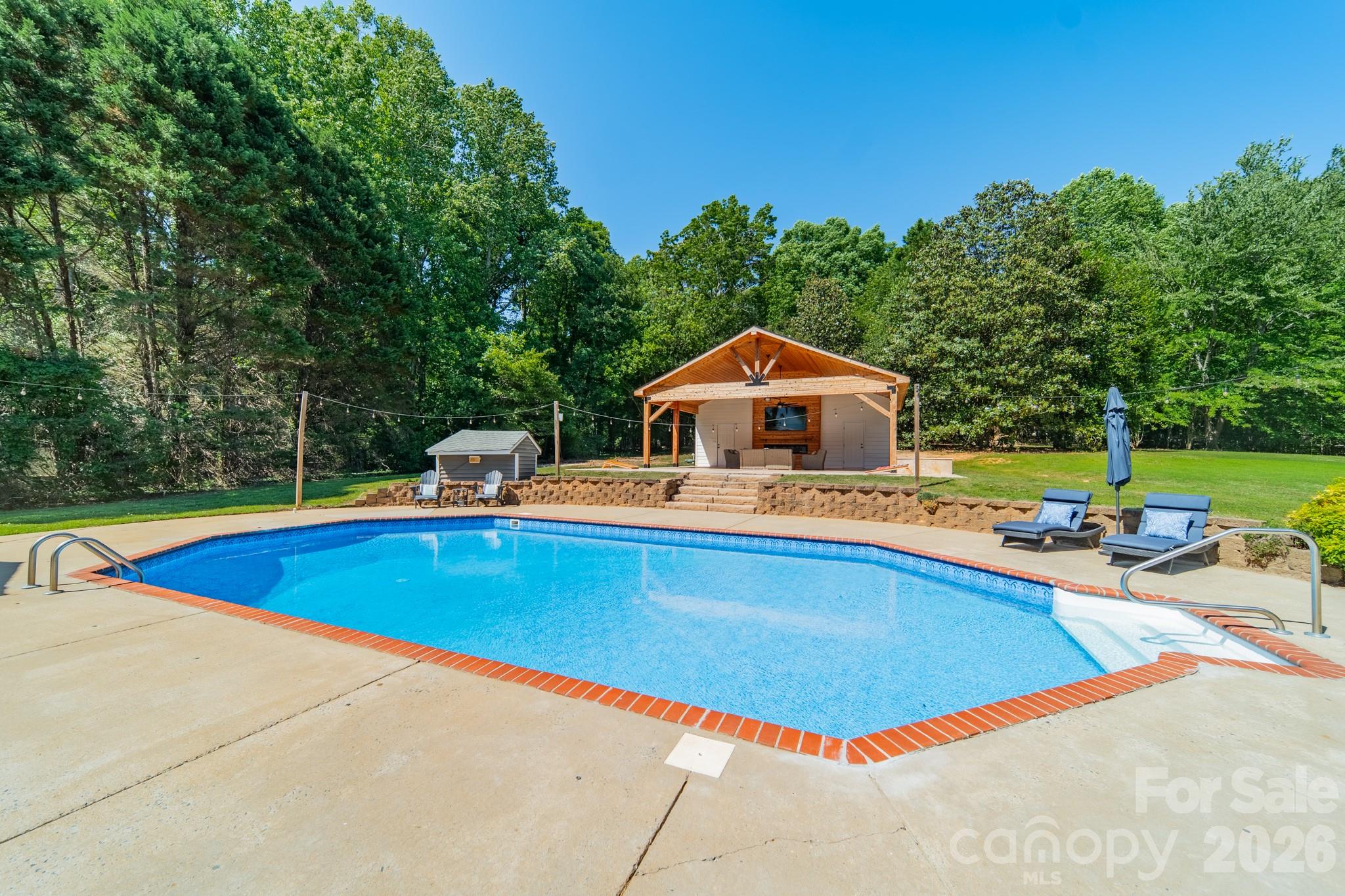 7240 Cobblecreek Drive — Matthews