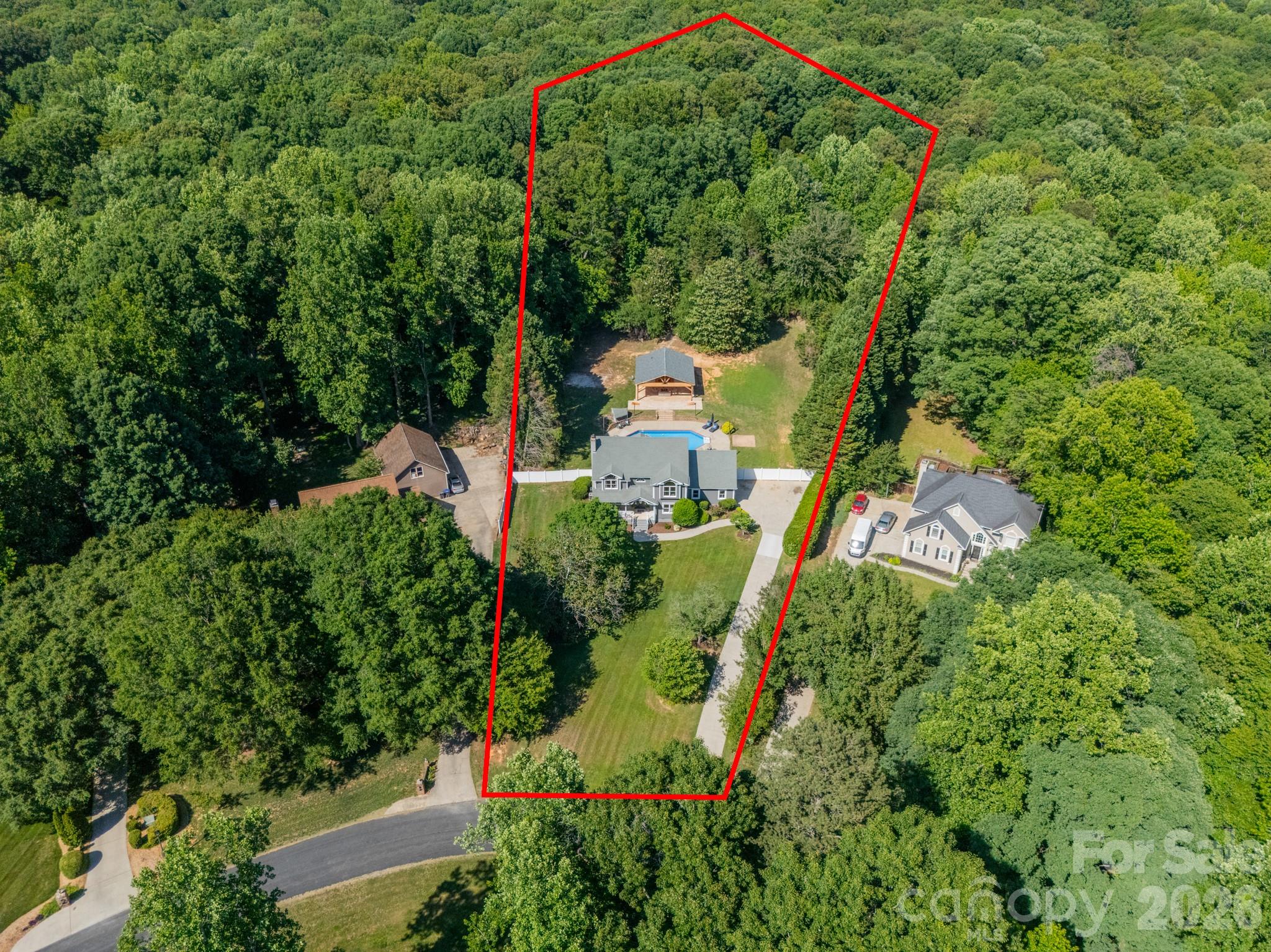 7240 Cobblecreek Drive — Matthews