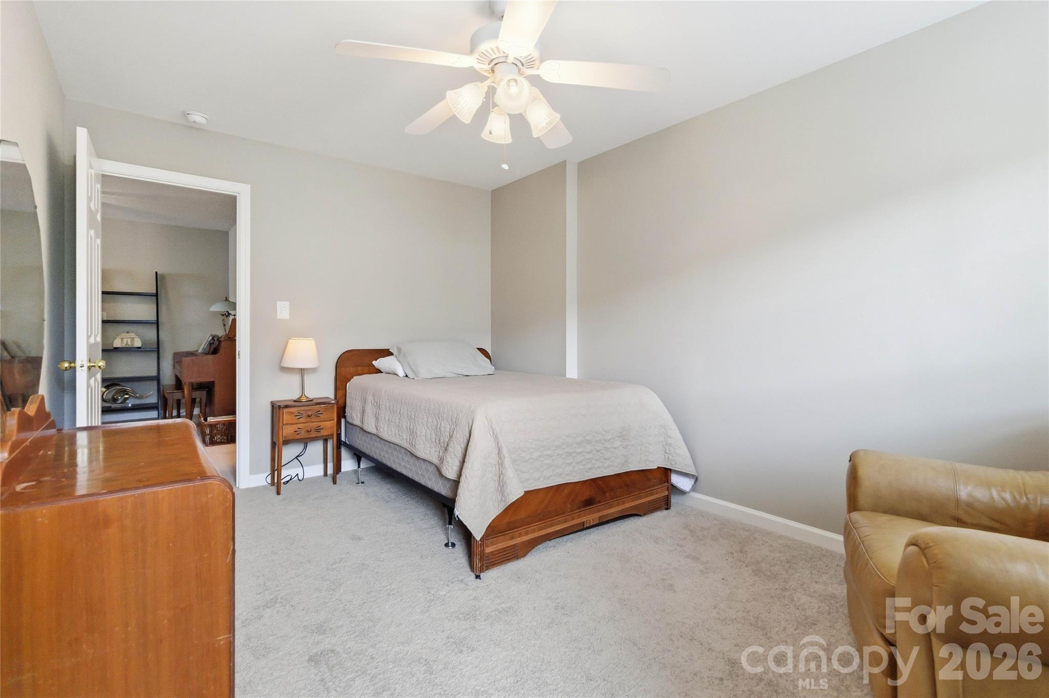 3866 Carl Parmer Drive — Harrisburg