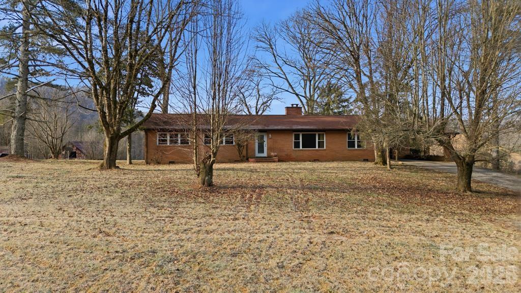2977 HWY 64 Highway W — Hayesville