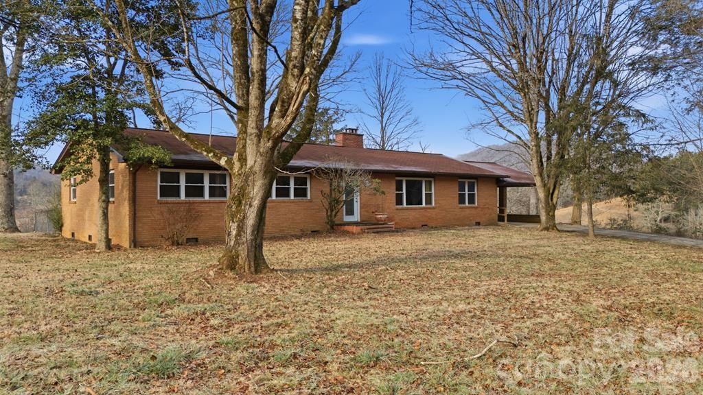 2977 HWY 64 Highway W — Hayesville