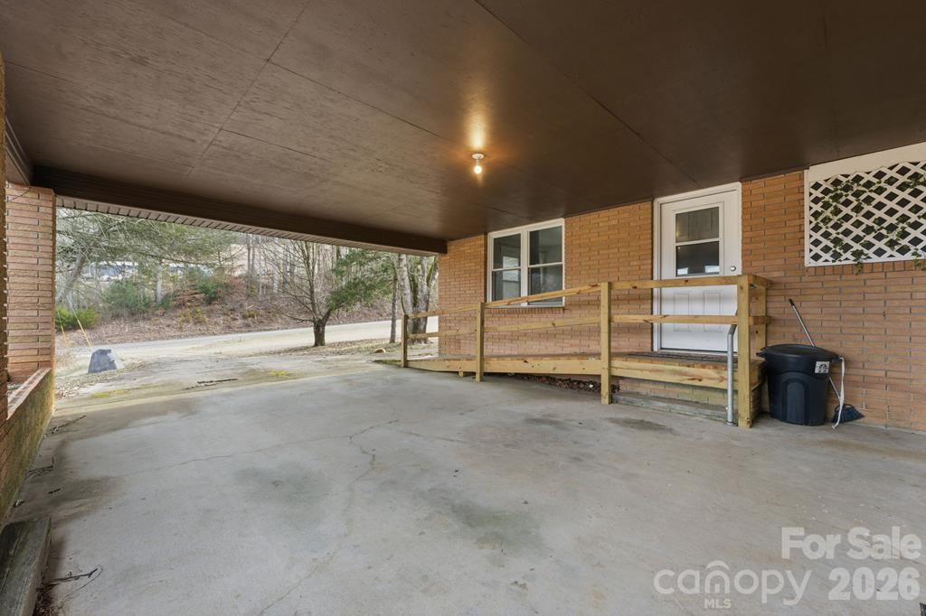 2977 HWY 64 Highway W — Hayesville