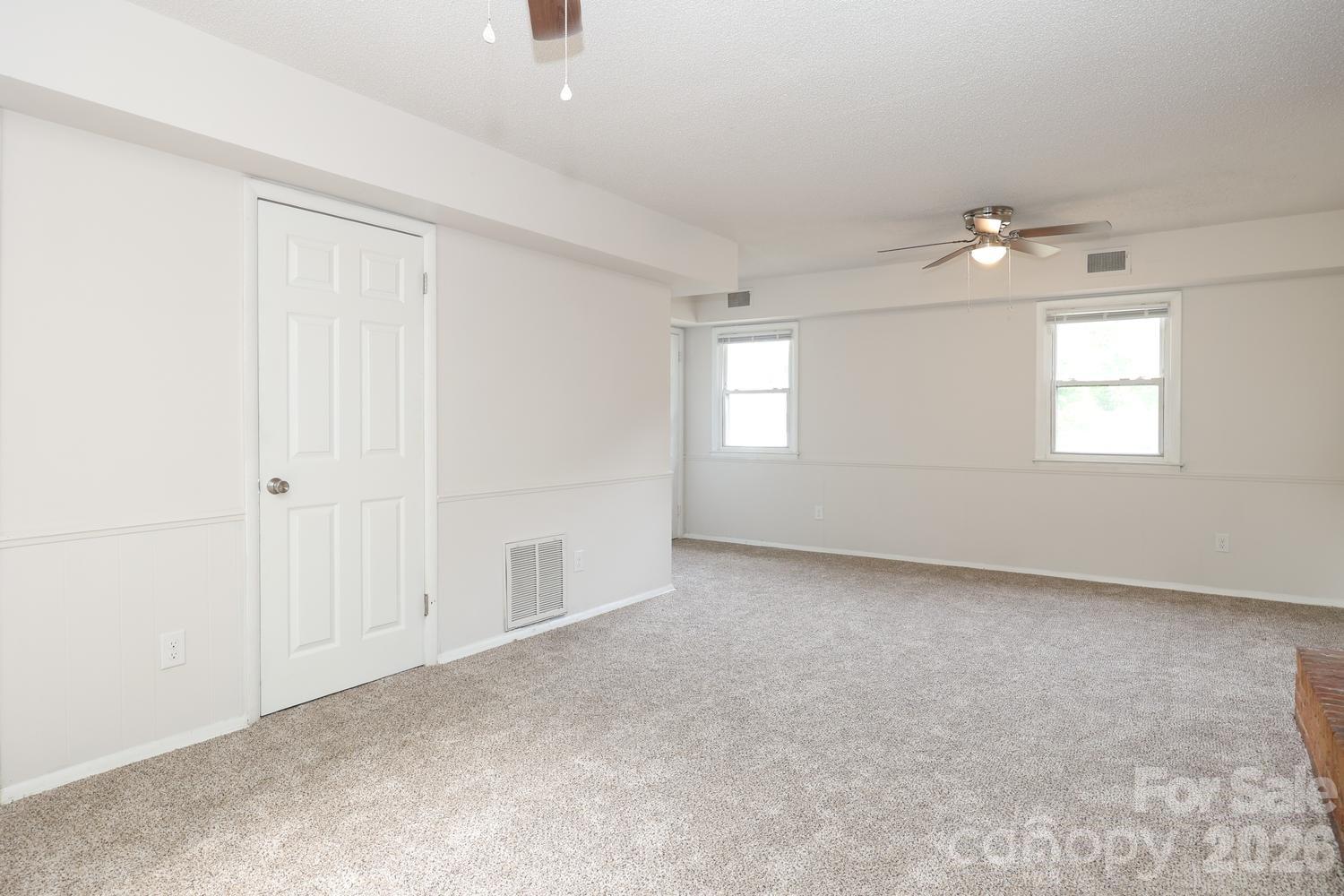 5001 Springview Road — Charlotte