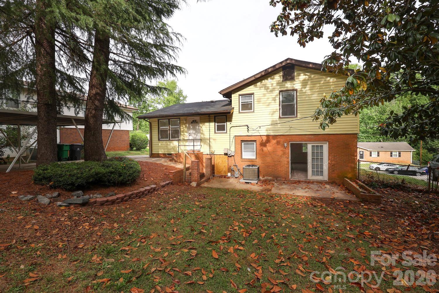 5001 Springview Road — Charlotte