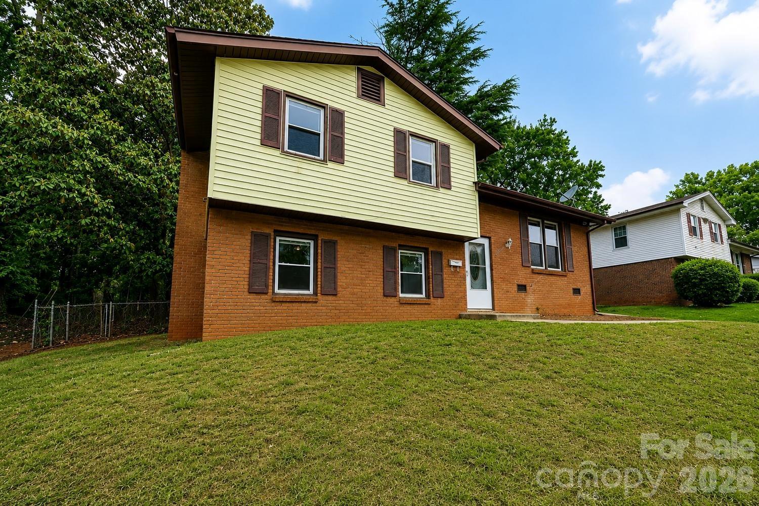 5001 Springview Road — Charlotte