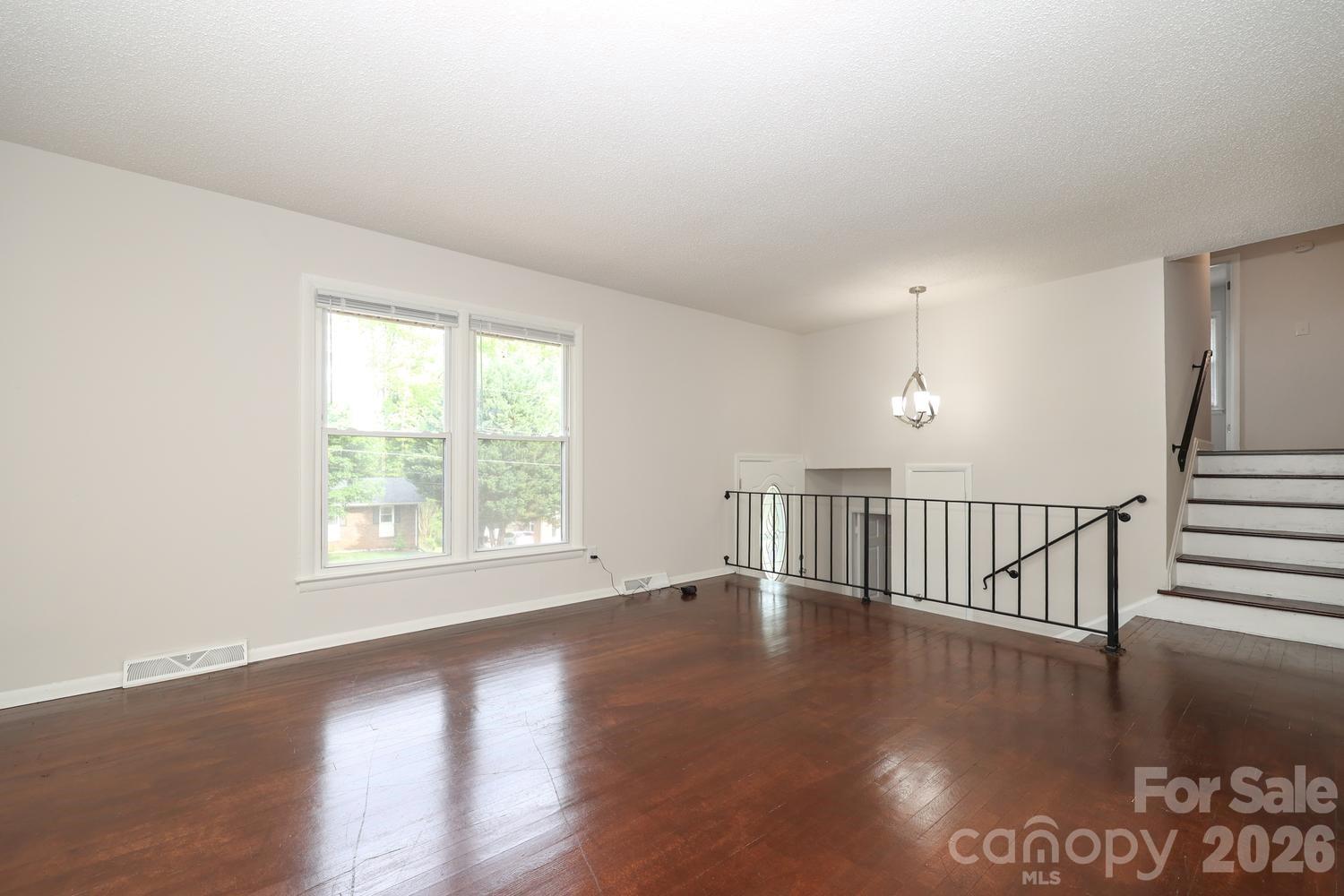5001 Springview Road — Charlotte