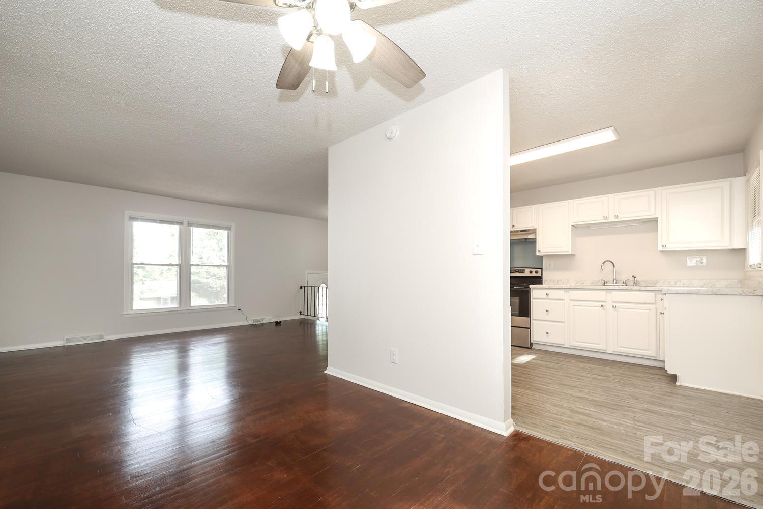 5001 Springview Road — Charlotte