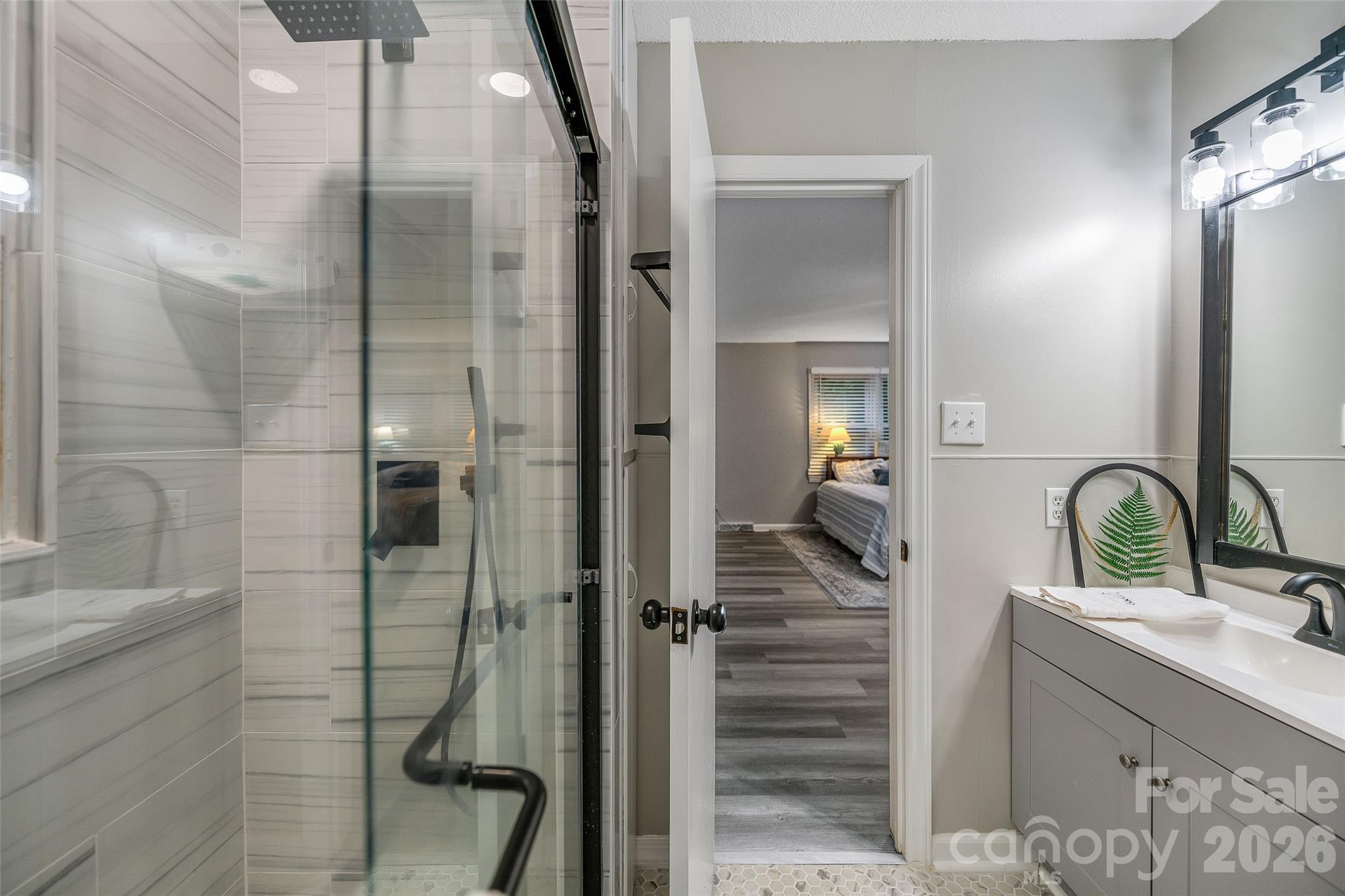 938 E 6th Avenue — Gastonia