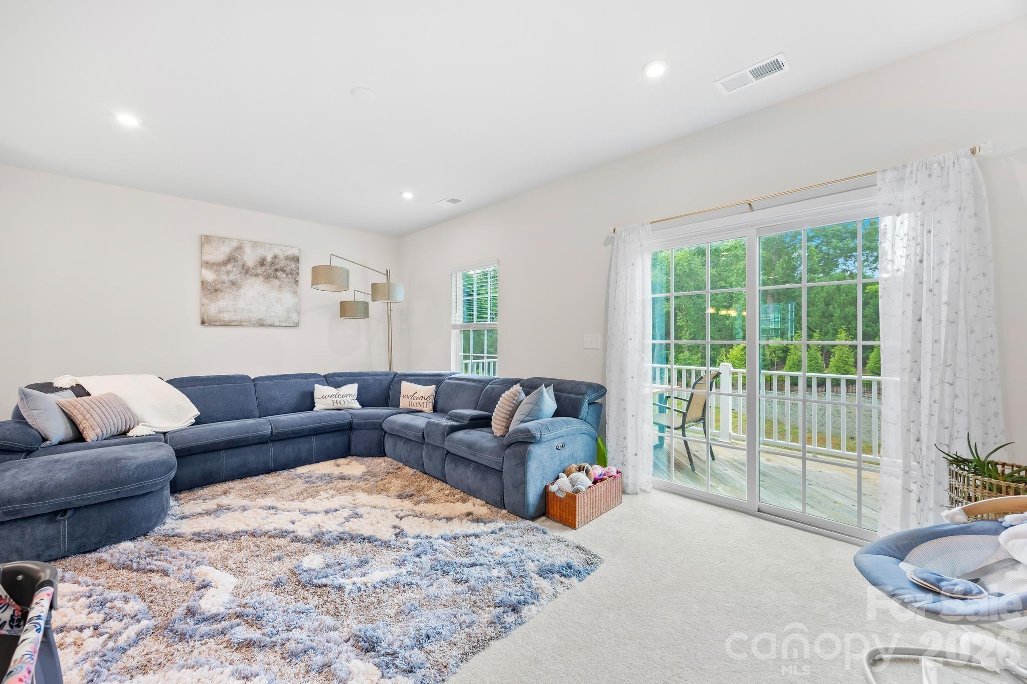 2139 Autumn Cyprus Avenue — Gastonia