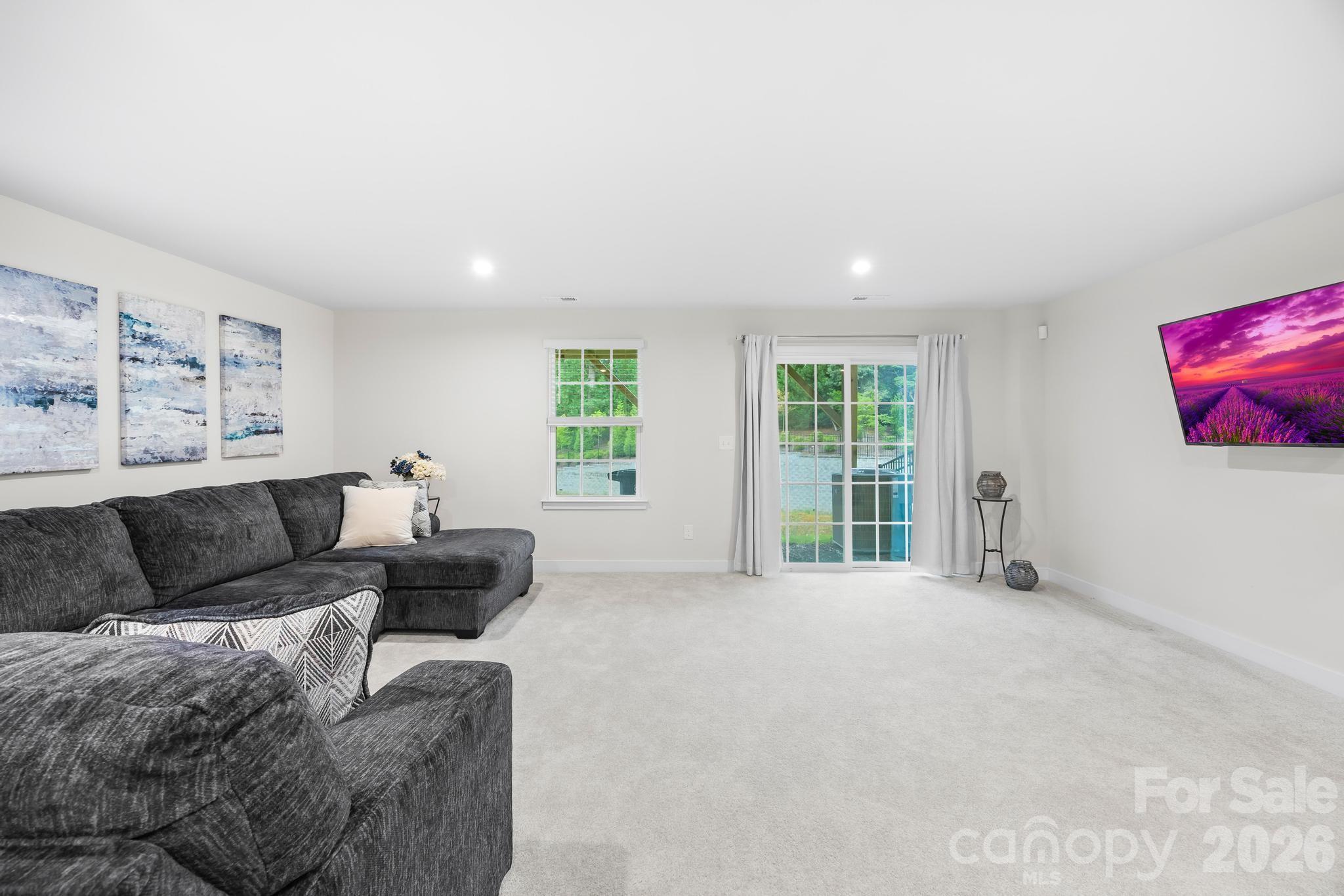 2139 Autumn Cyprus Avenue — Gastonia