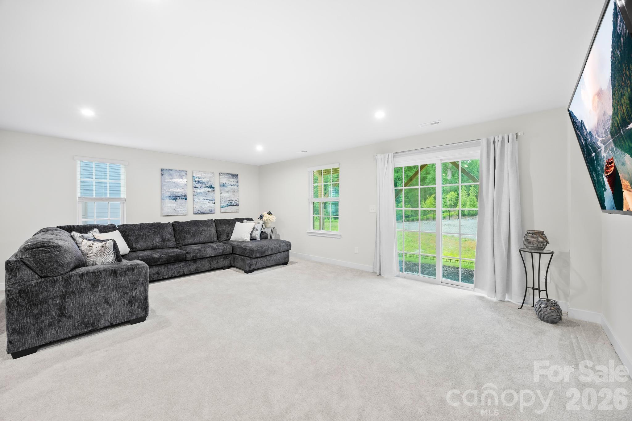 2139 Autumn Cyprus Avenue — Gastonia