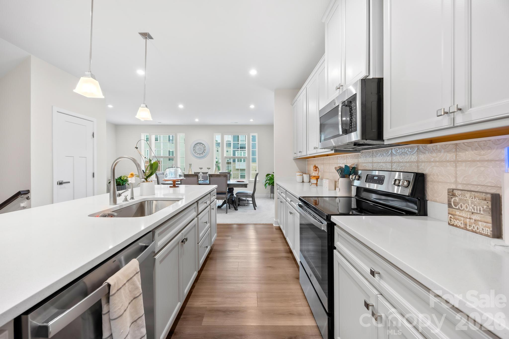 2139 Autumn Cyprus Avenue — Gastonia