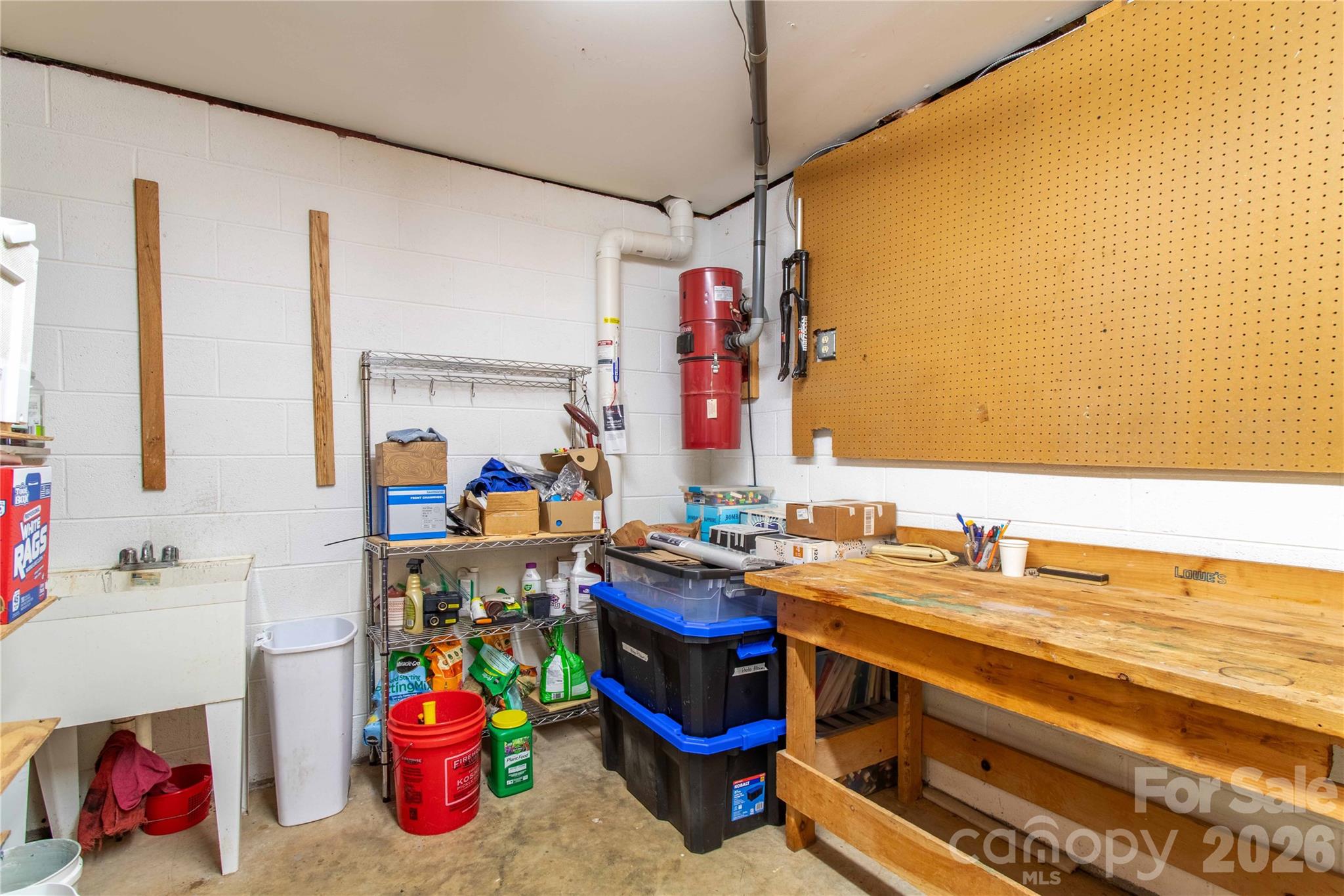 658 Tilley Creek Road — Cullowhee