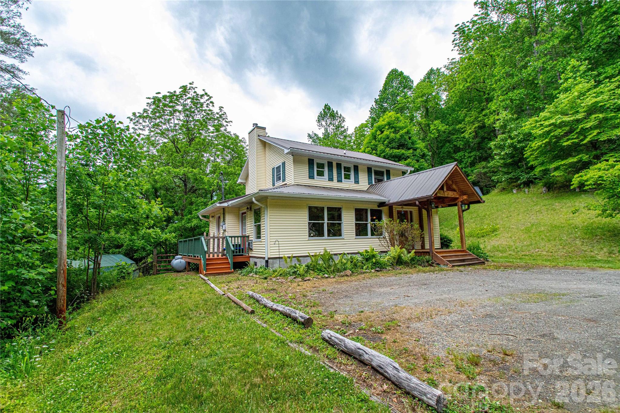 658 Tilley Creek Road — Cullowhee