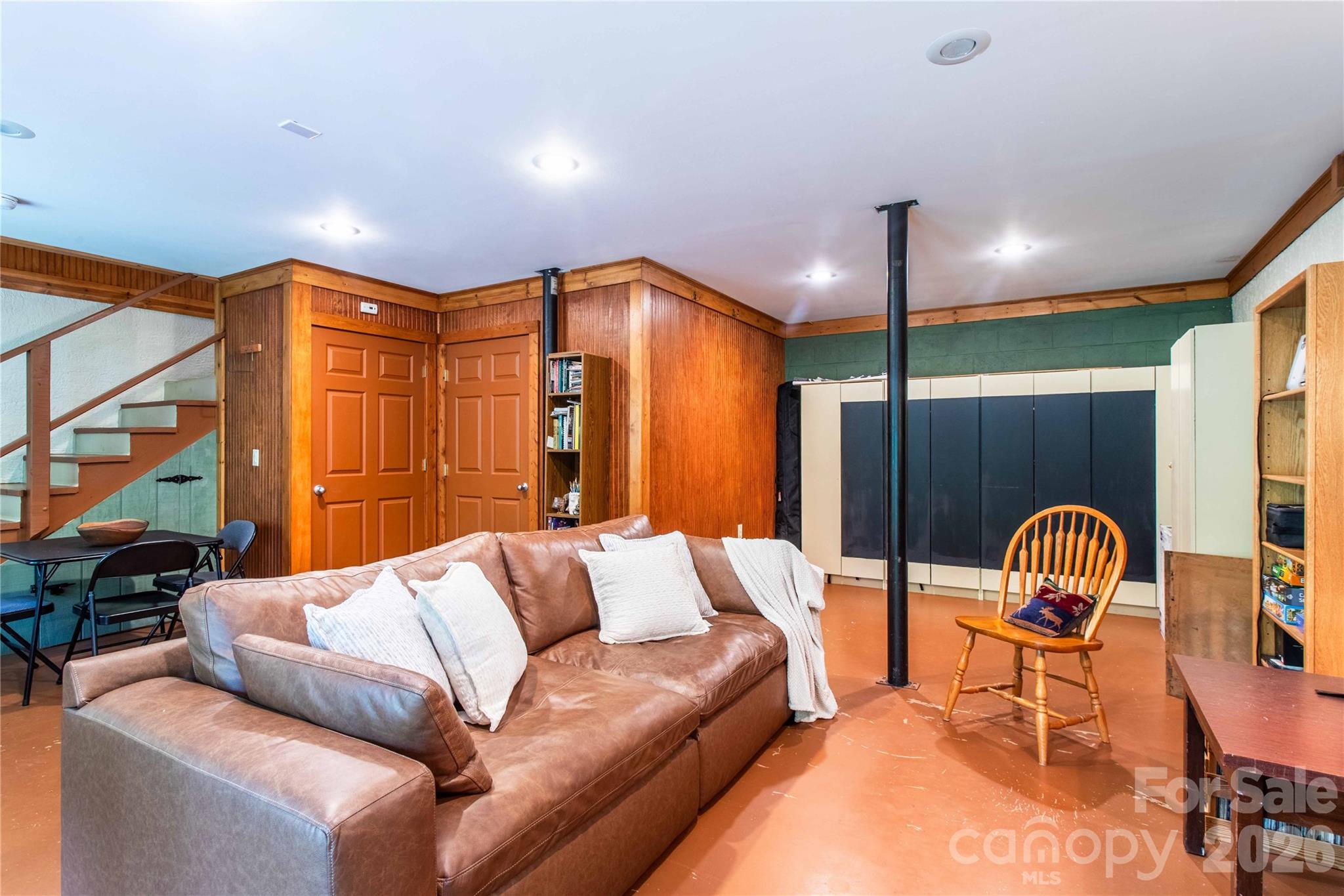 658 Tilley Creek Road — Cullowhee