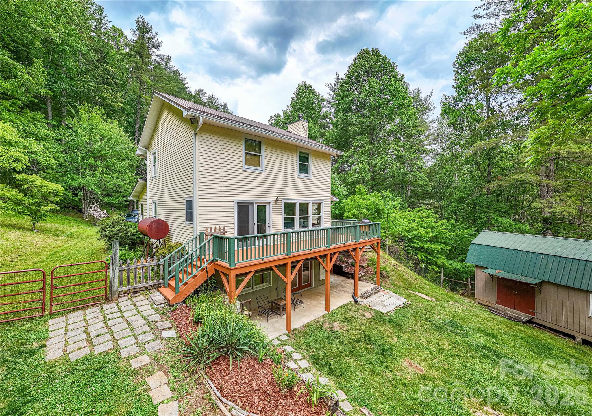658 Tilley Creek Road — Cullowhee