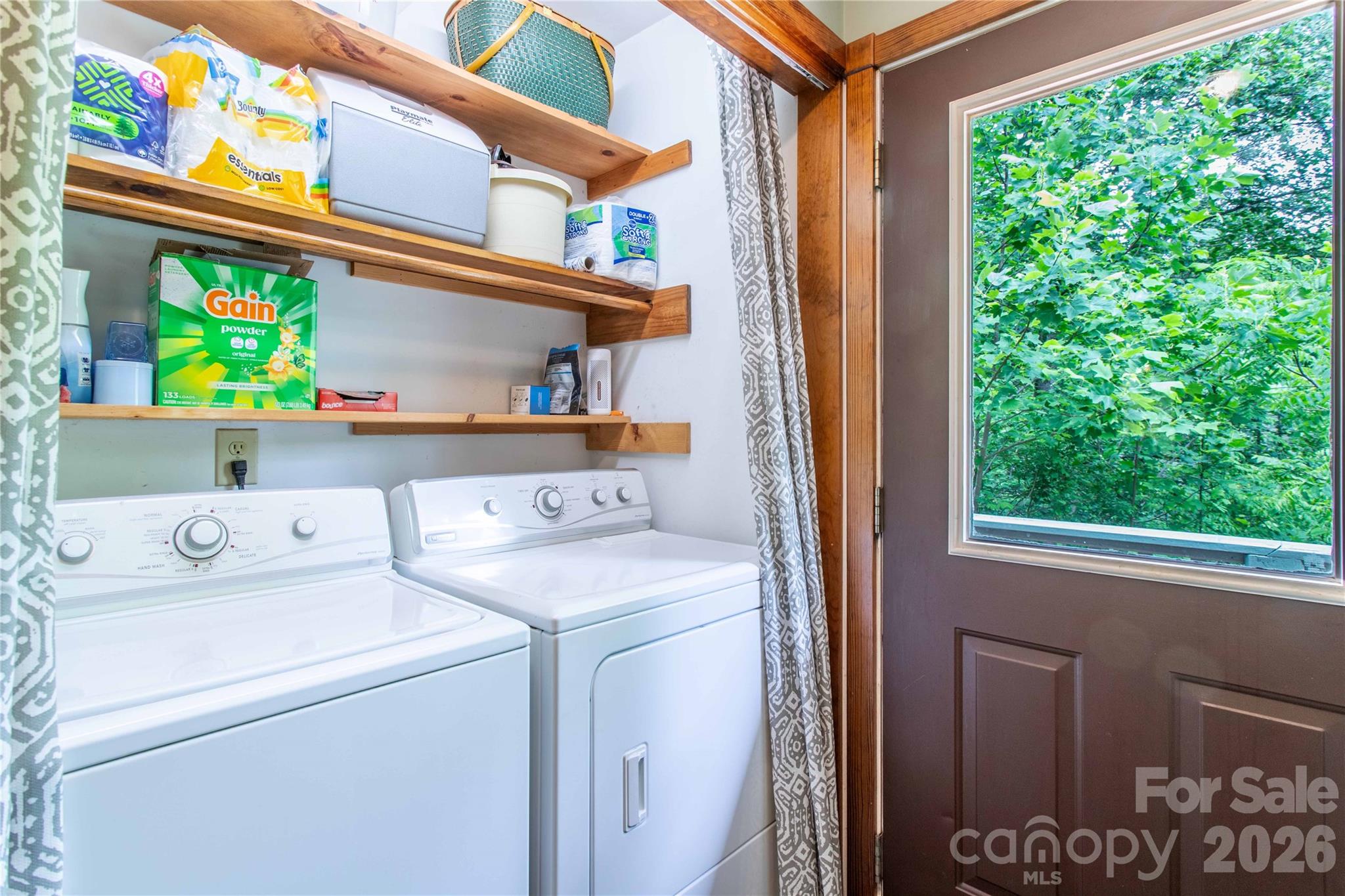 658 Tilley Creek Road — Cullowhee