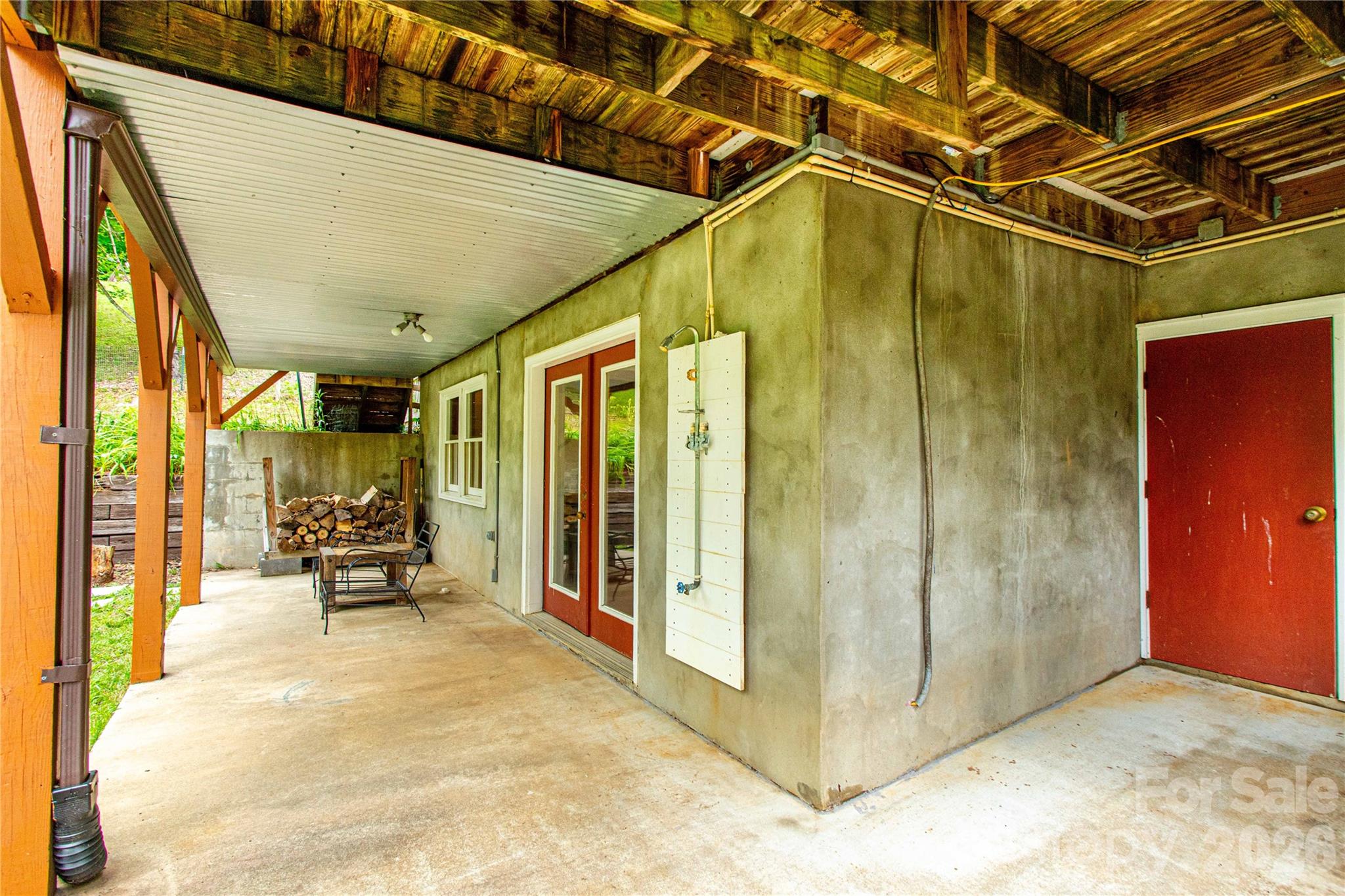 658 Tilley Creek Road — Cullowhee
