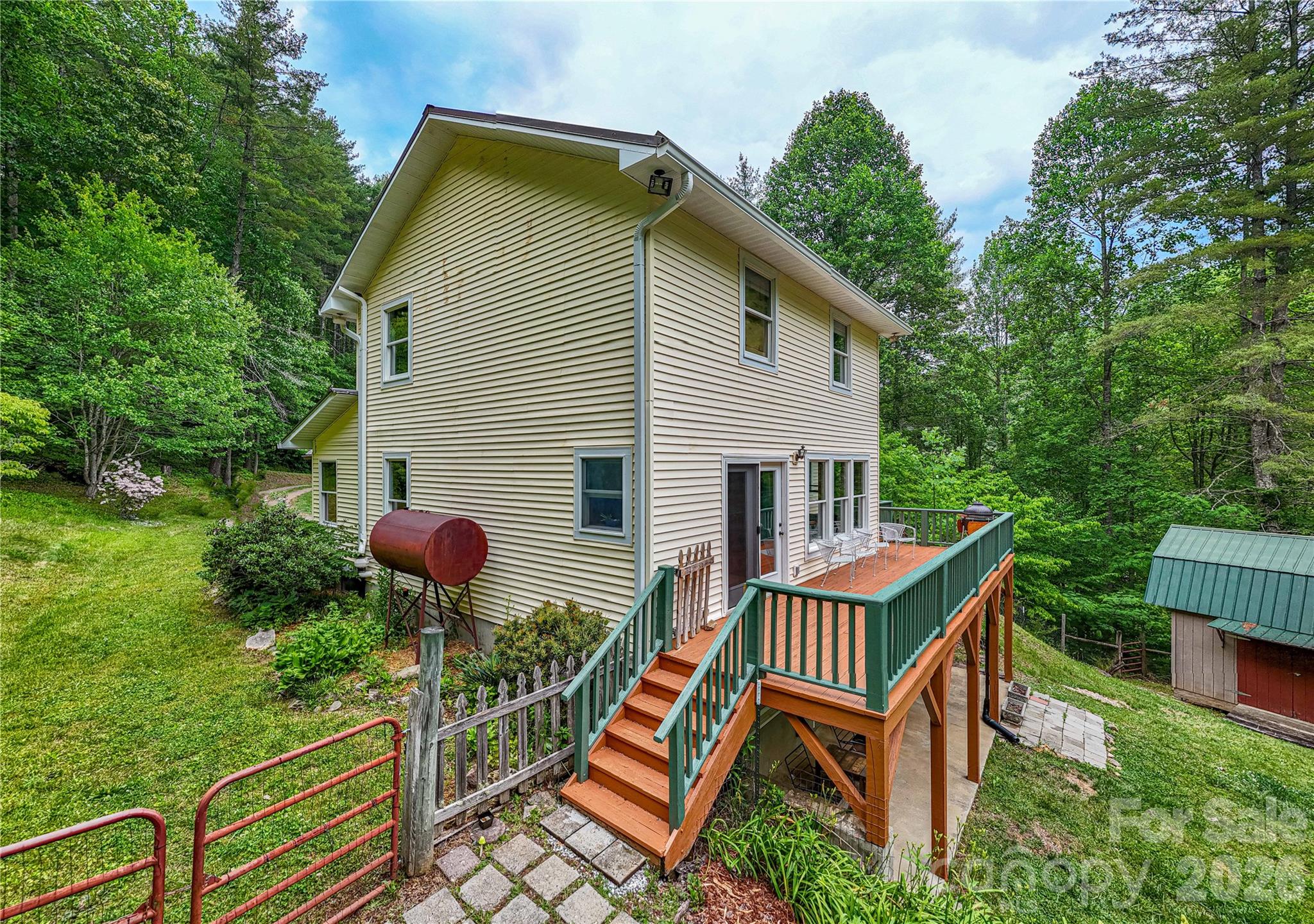 658 Tilley Creek Road — Cullowhee
