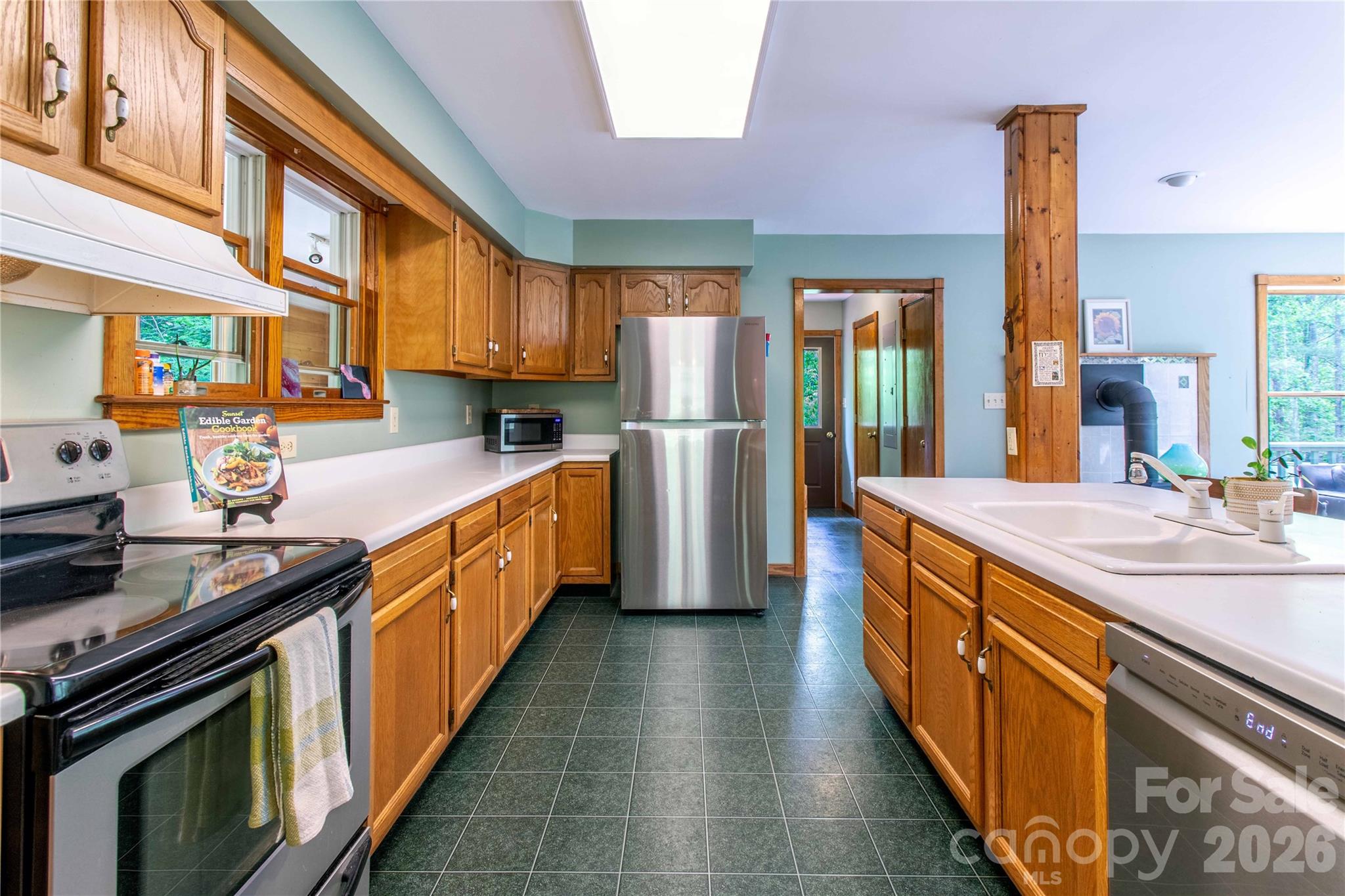 658 Tilley Creek Road — Cullowhee