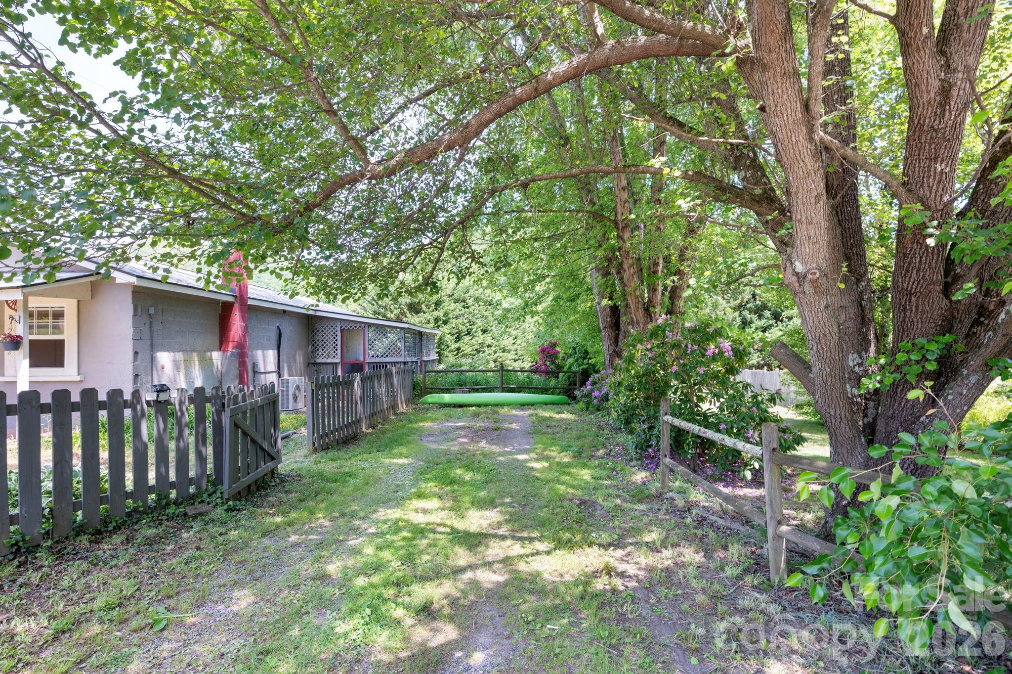 2802 Beaverdam Road — Canton
