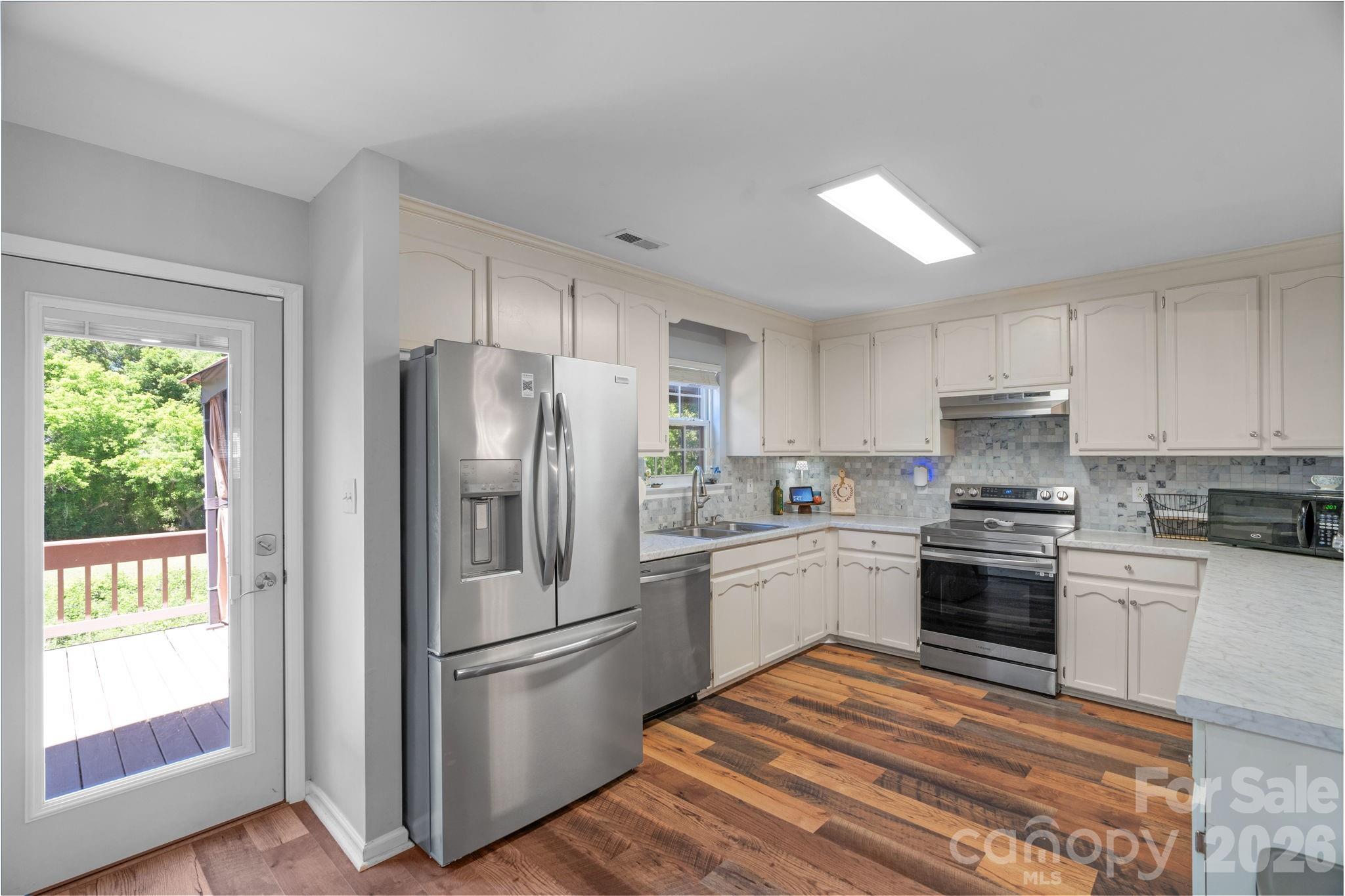 107 Howe Street — Belmont