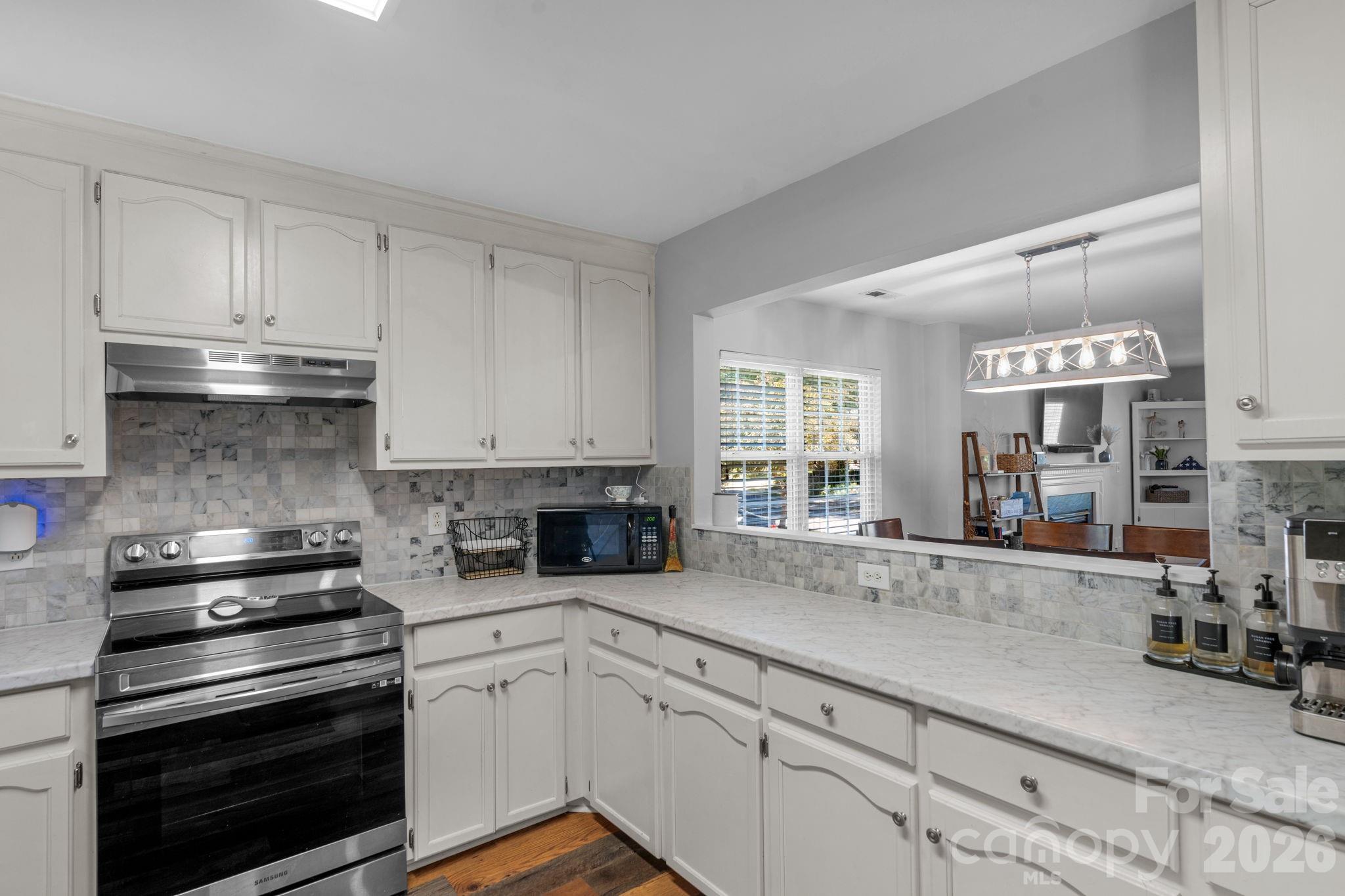 107 Howe Street — Belmont