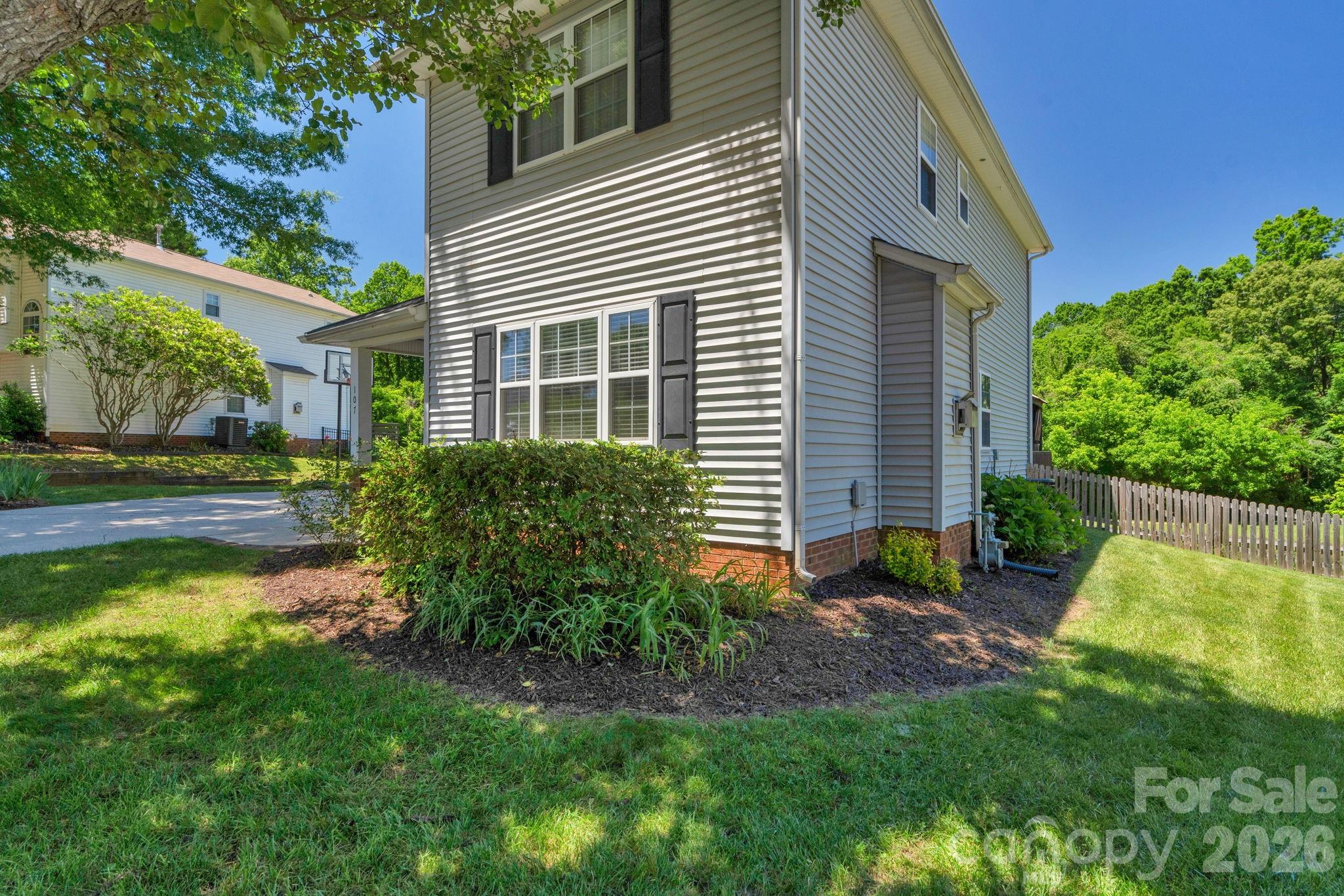 107 Howe Street — Belmont