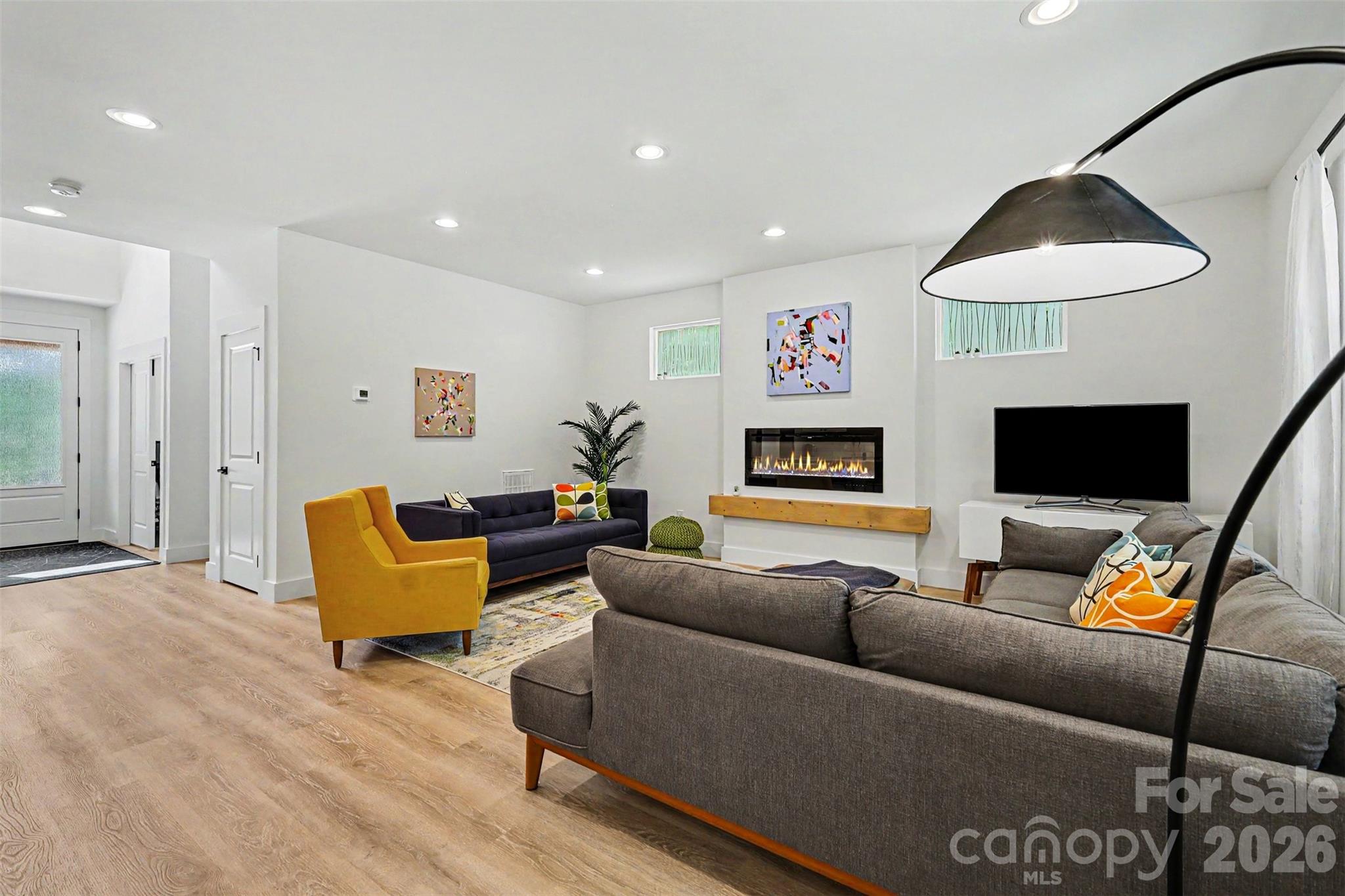 8208 New Town Road — Waxhaw