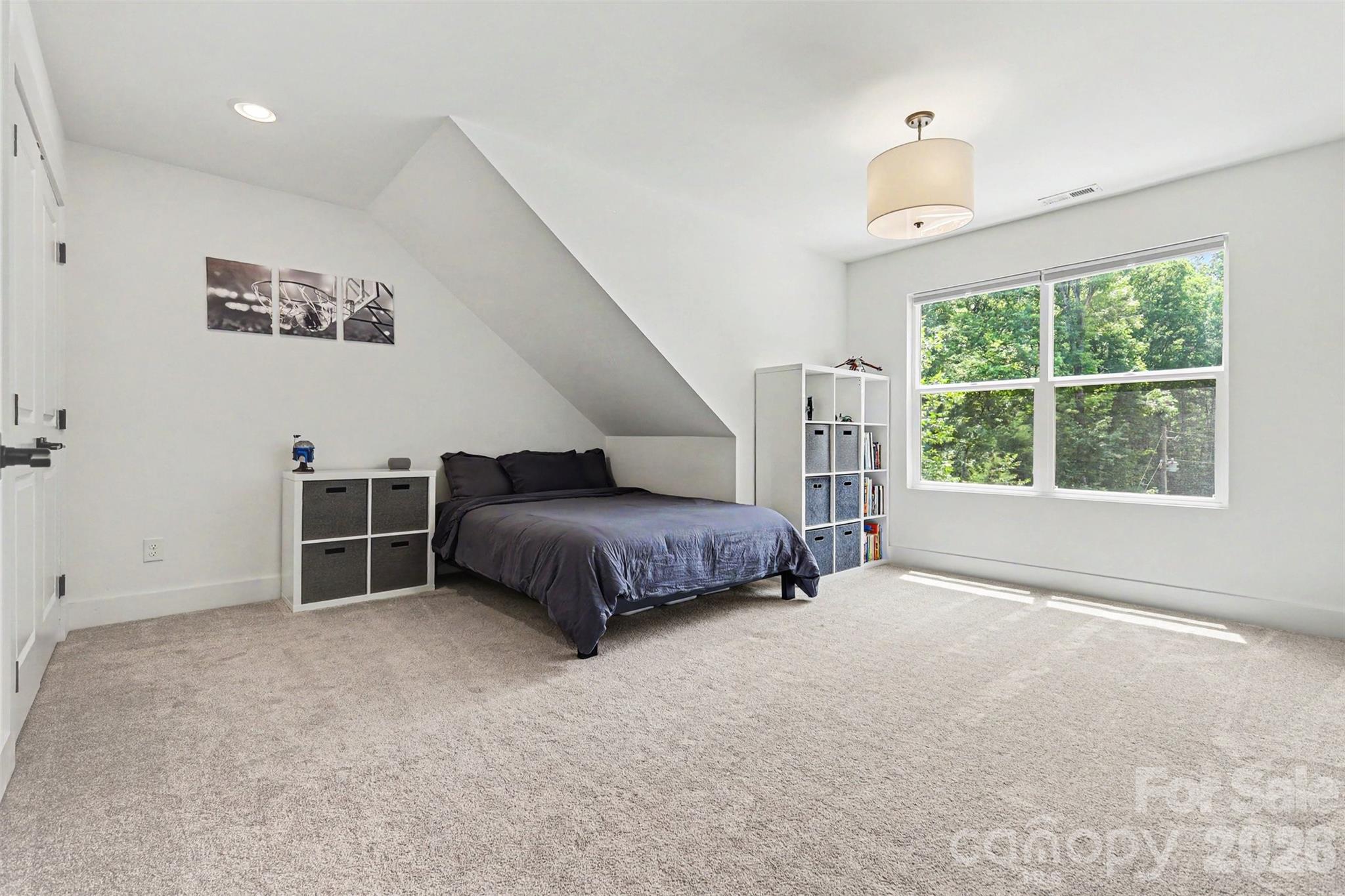 8208 New Town Road — Waxhaw