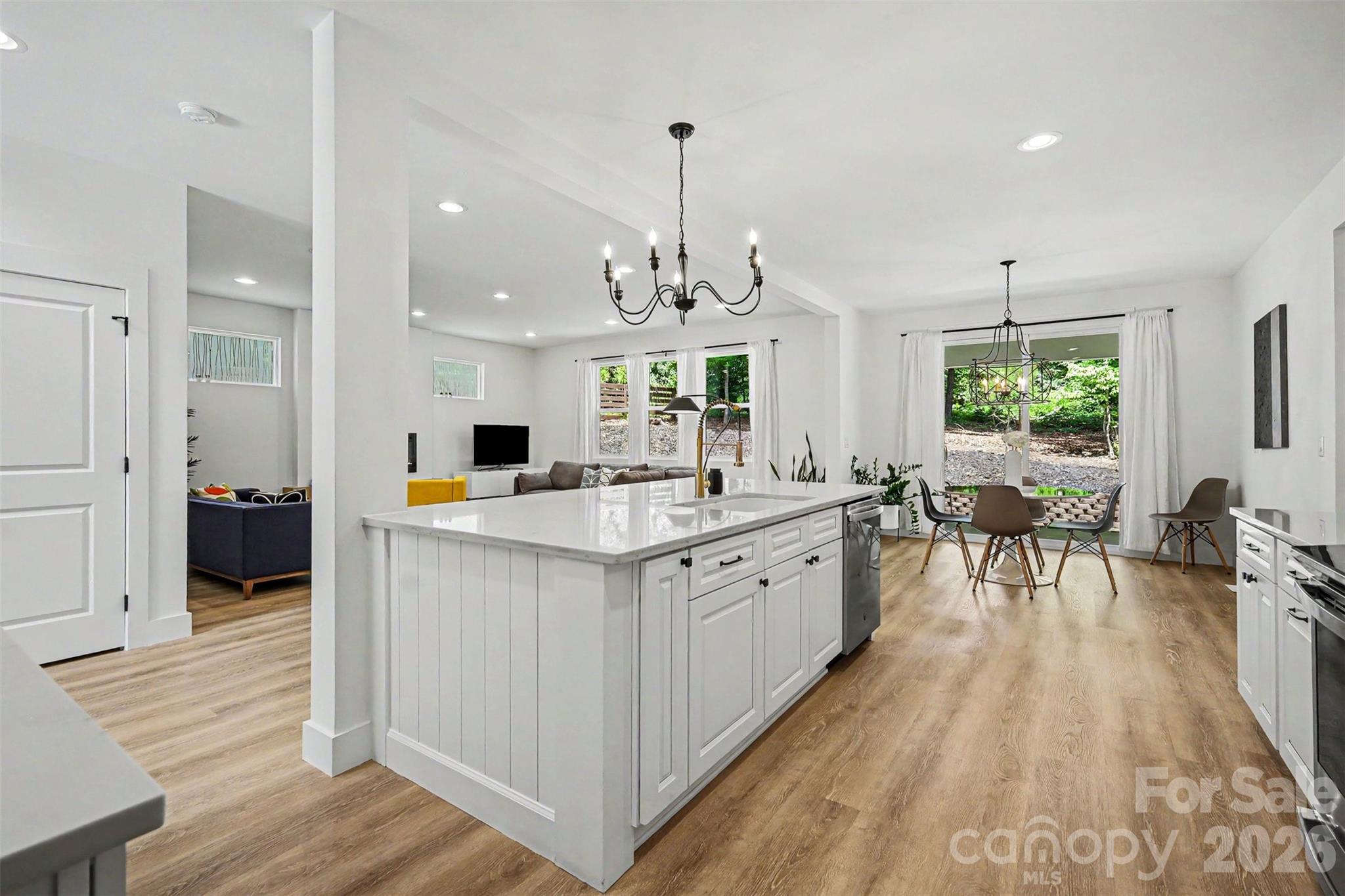8208 New Town Road — Waxhaw