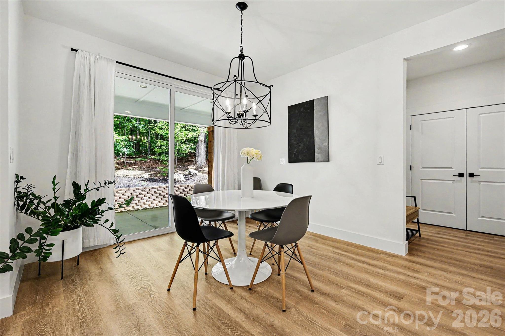 8208 New Town Road — Waxhaw