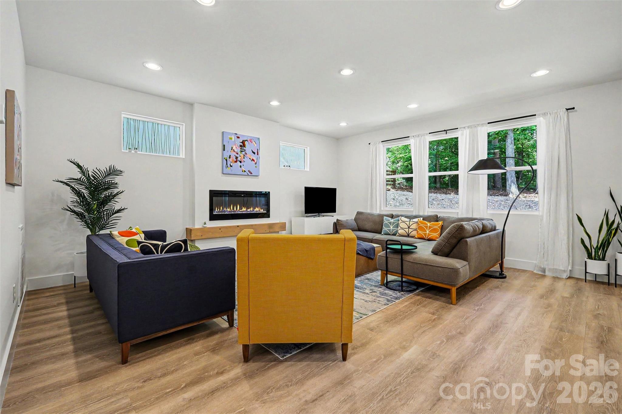 8208 New Town Road — Waxhaw