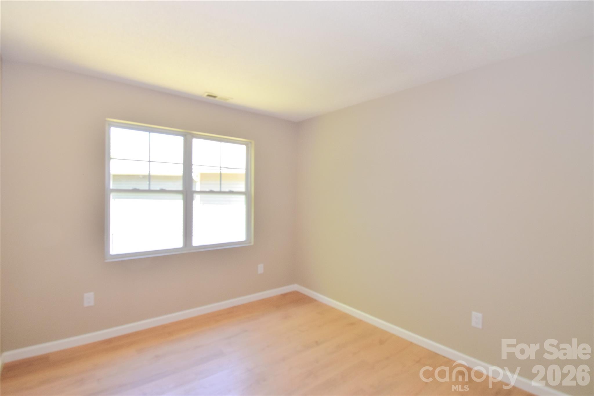 176 Clear Creekside Drive — Hendersonville