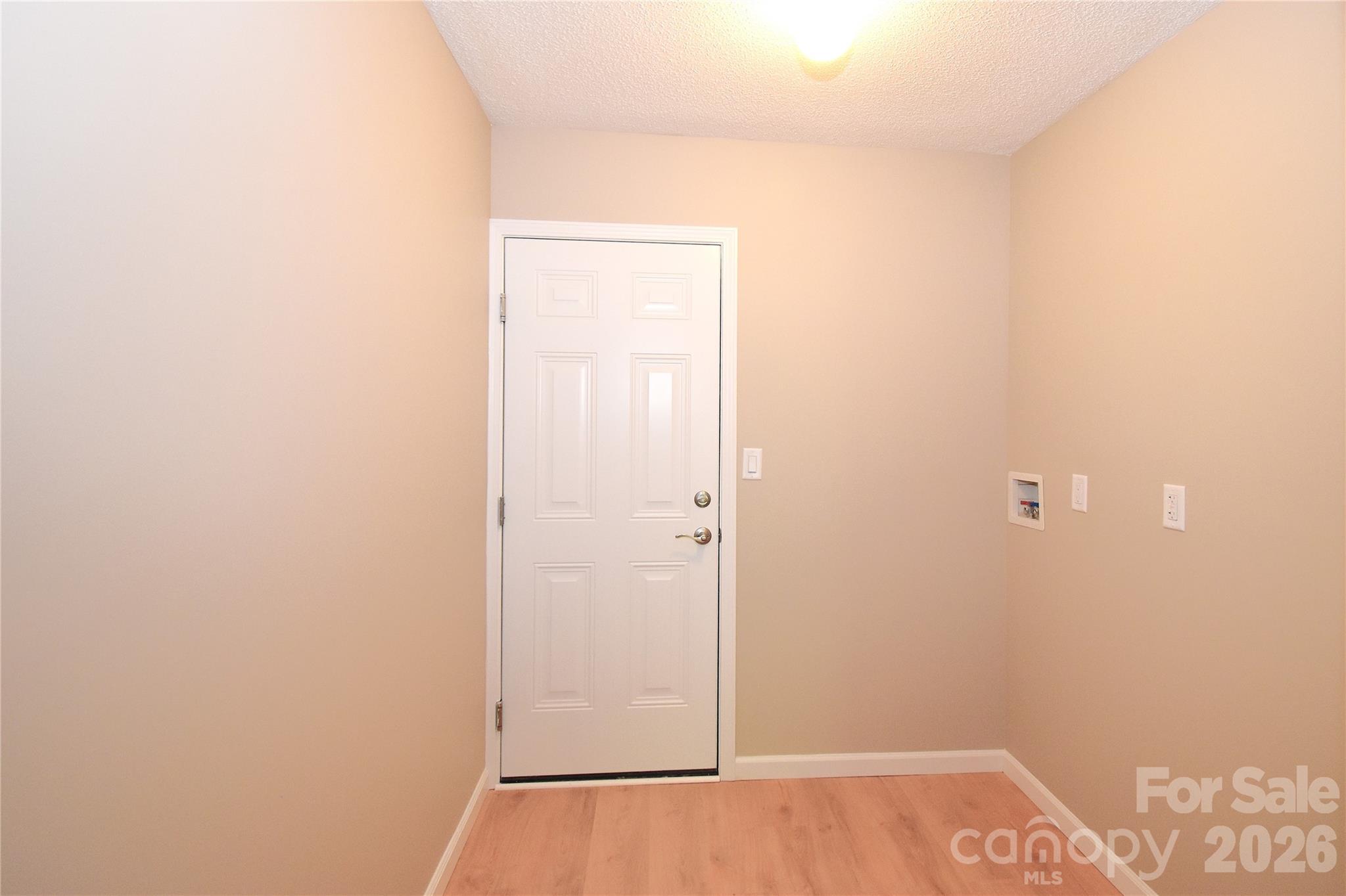 176 Clear Creekside Drive — Hendersonville