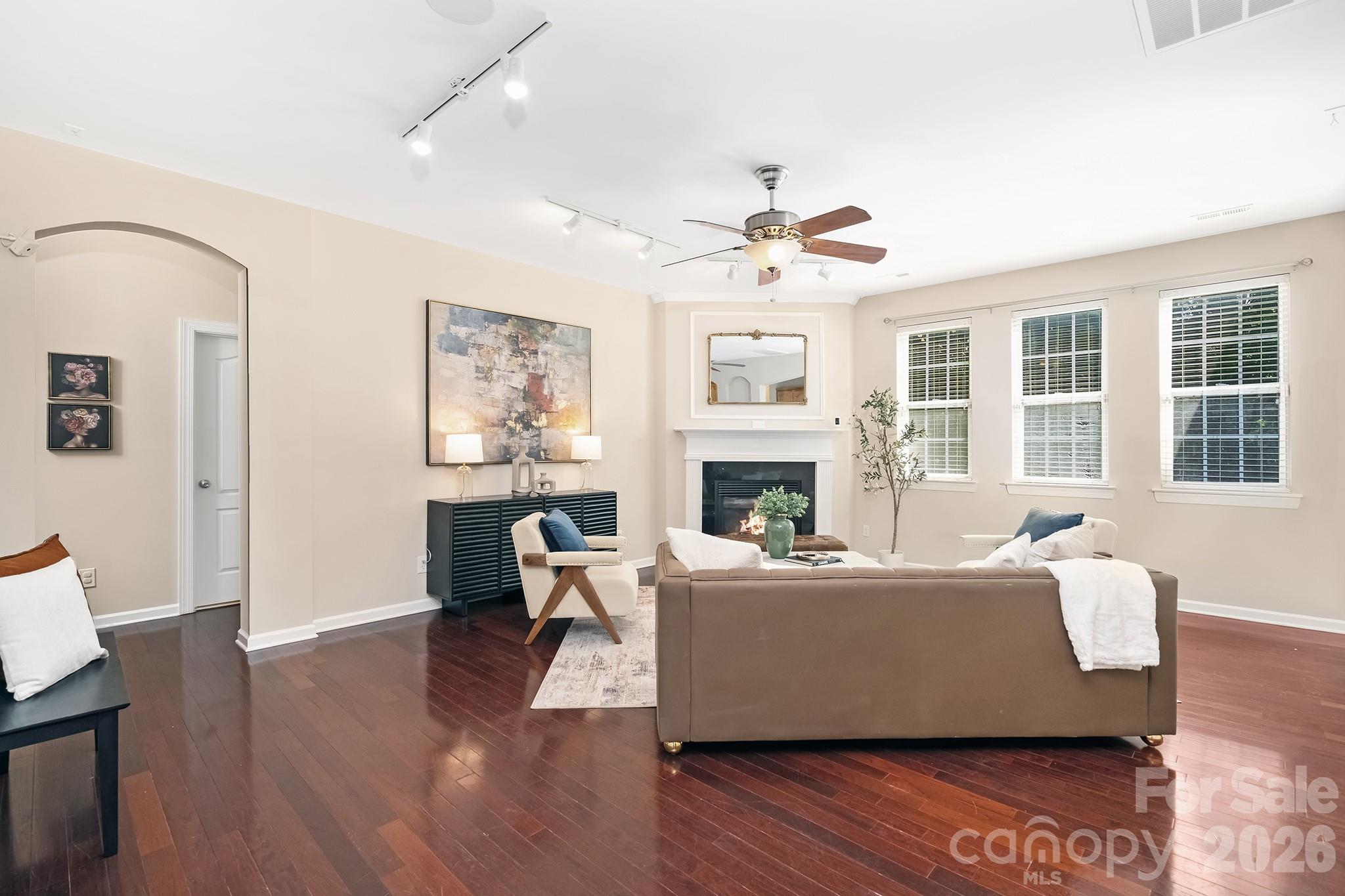 5110 Dragonfly Lane — Charlotte