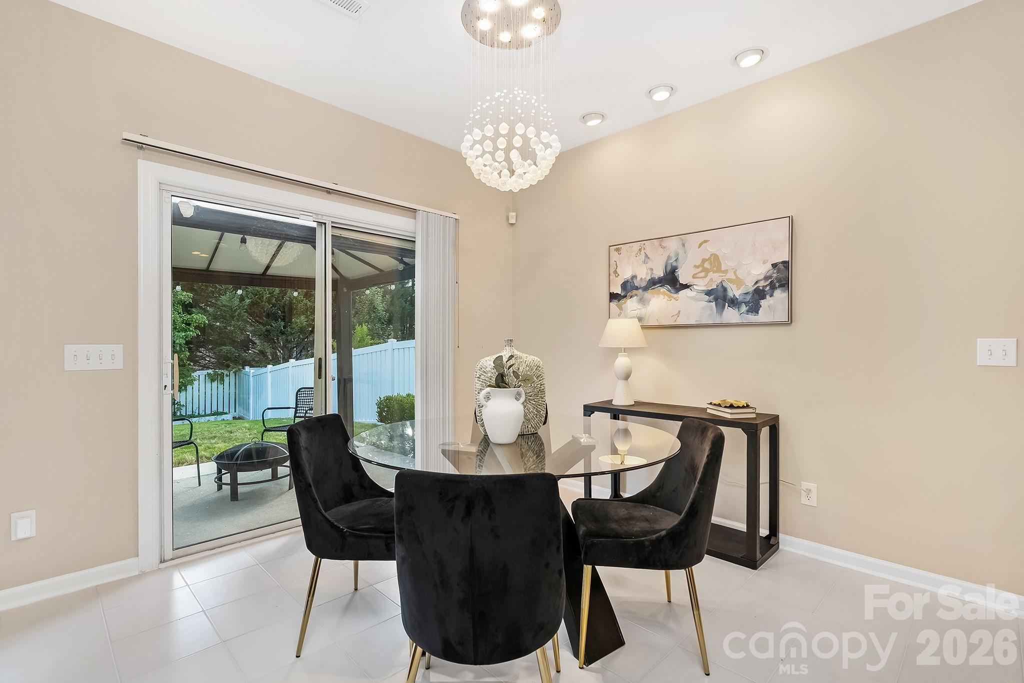 5110 Dragonfly Lane — Charlotte