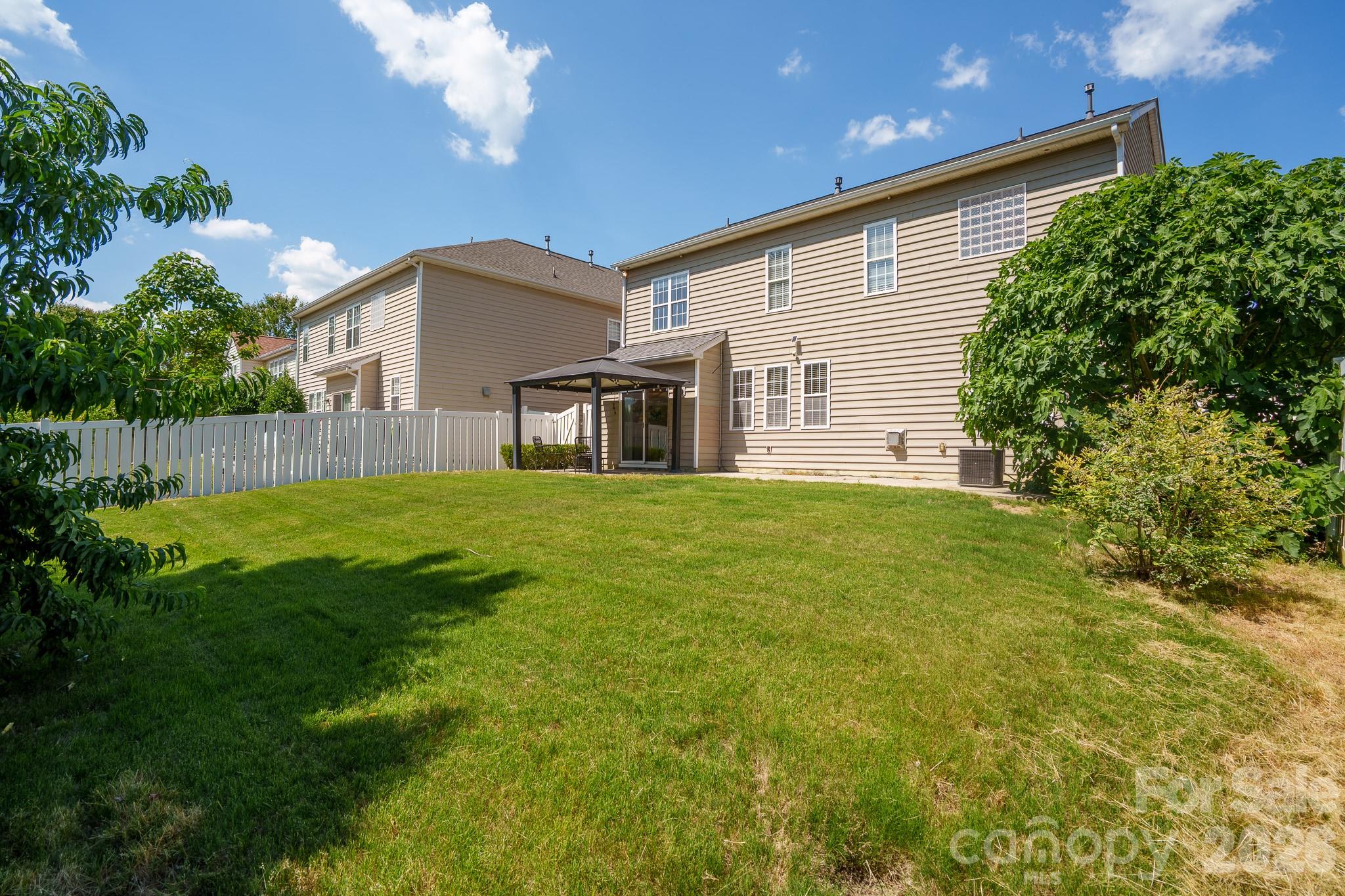 5110 Dragonfly Lane — Charlotte