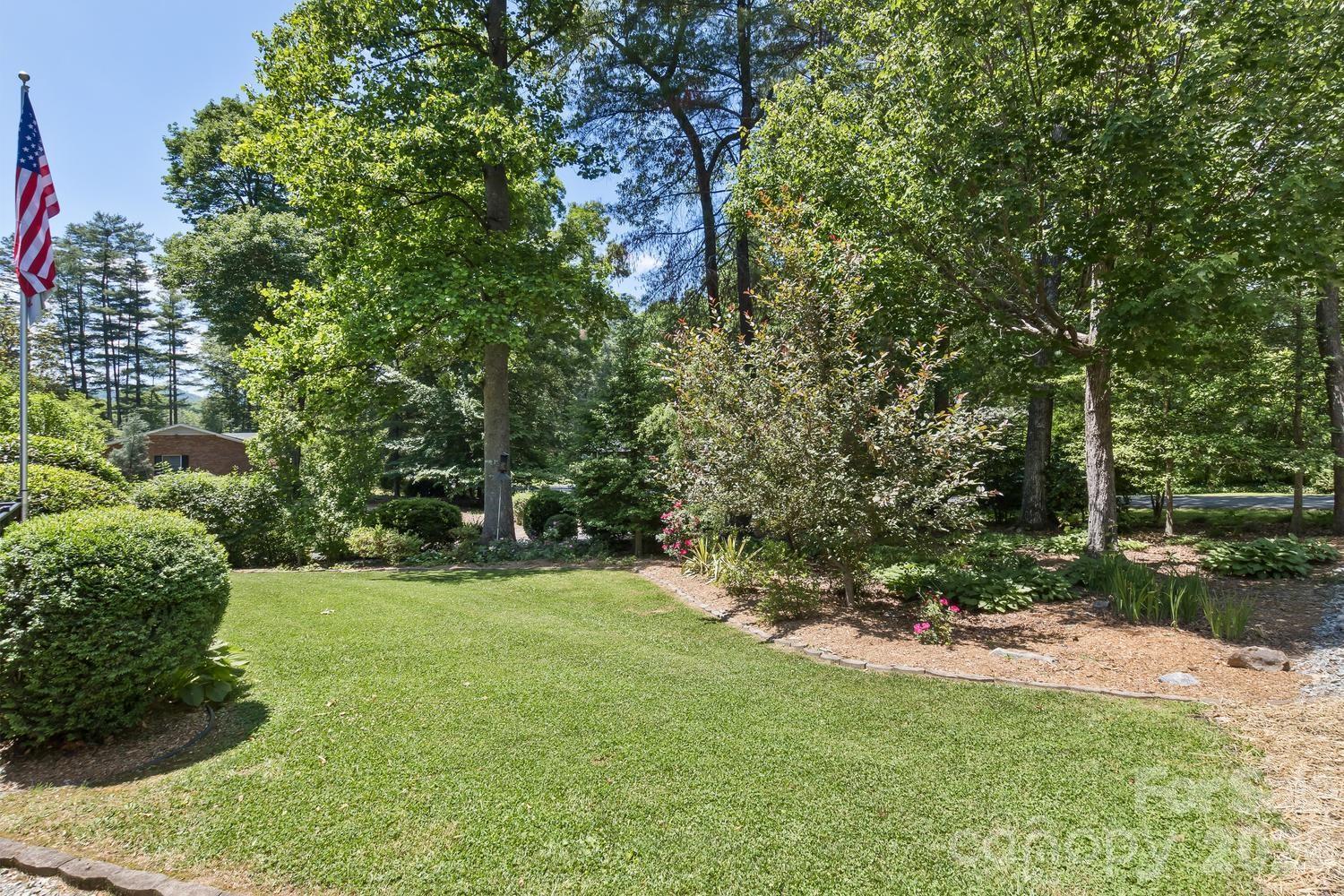 29 S Greenwood Forest Drive — Etowah
