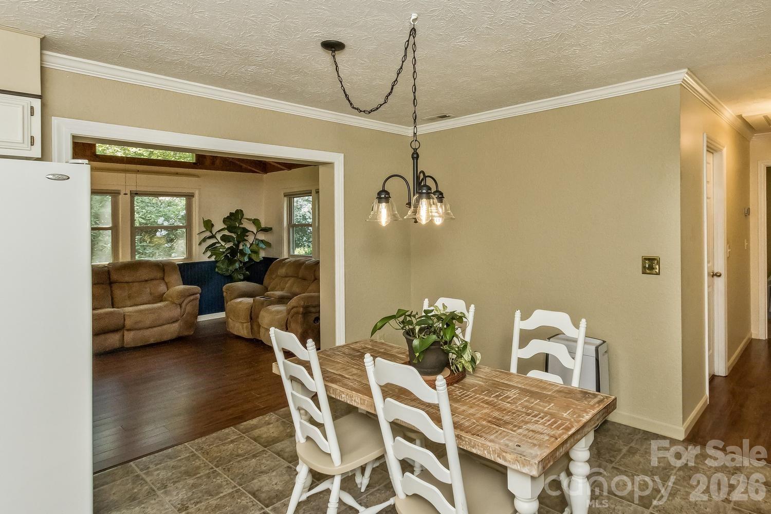 29 S Greenwood Forest Drive — Etowah