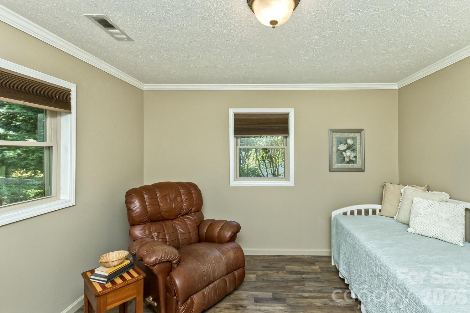 29 S Greenwood Forest Drive — Etowah