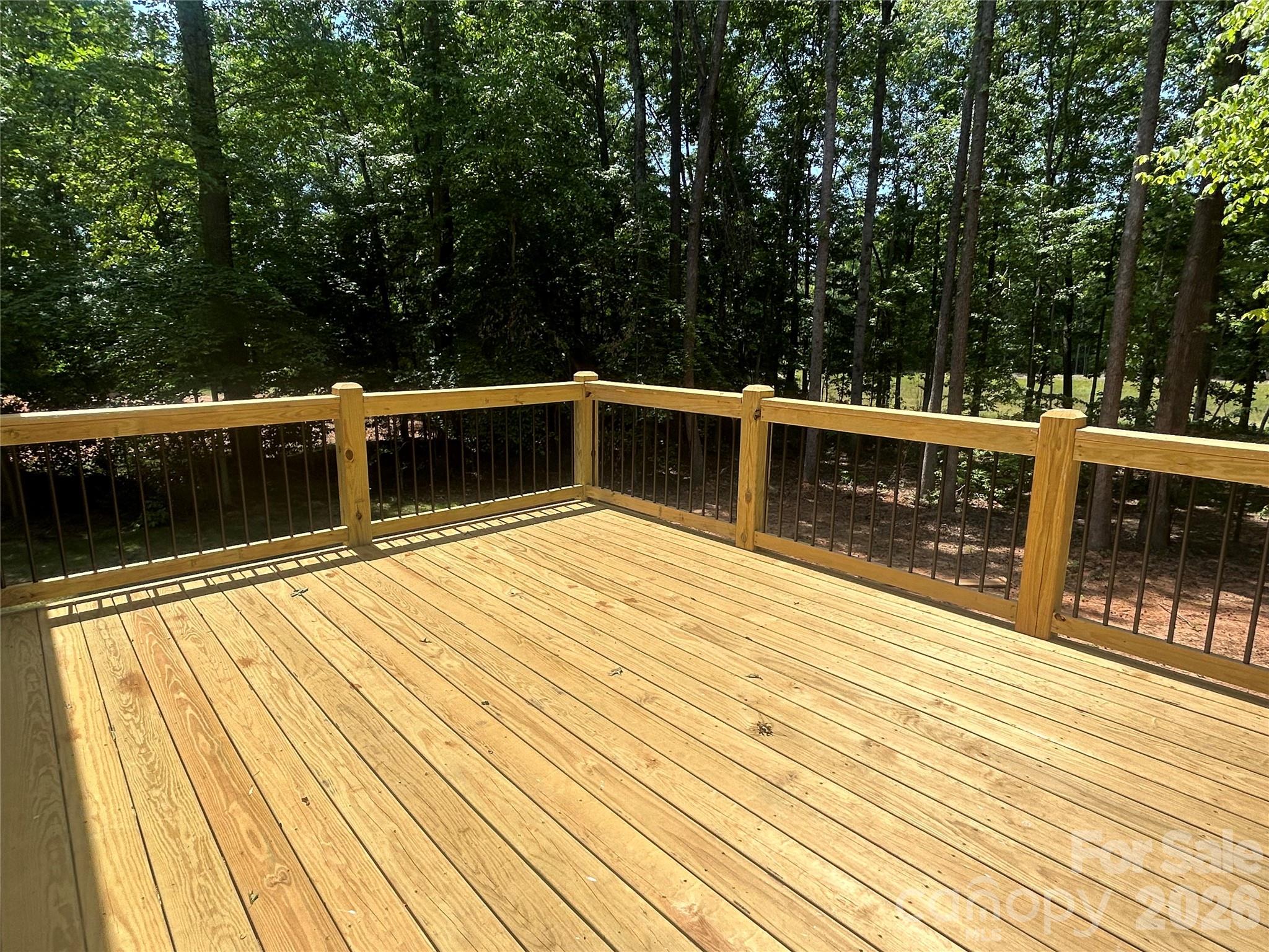 530 Oakwood Circle — Lexington