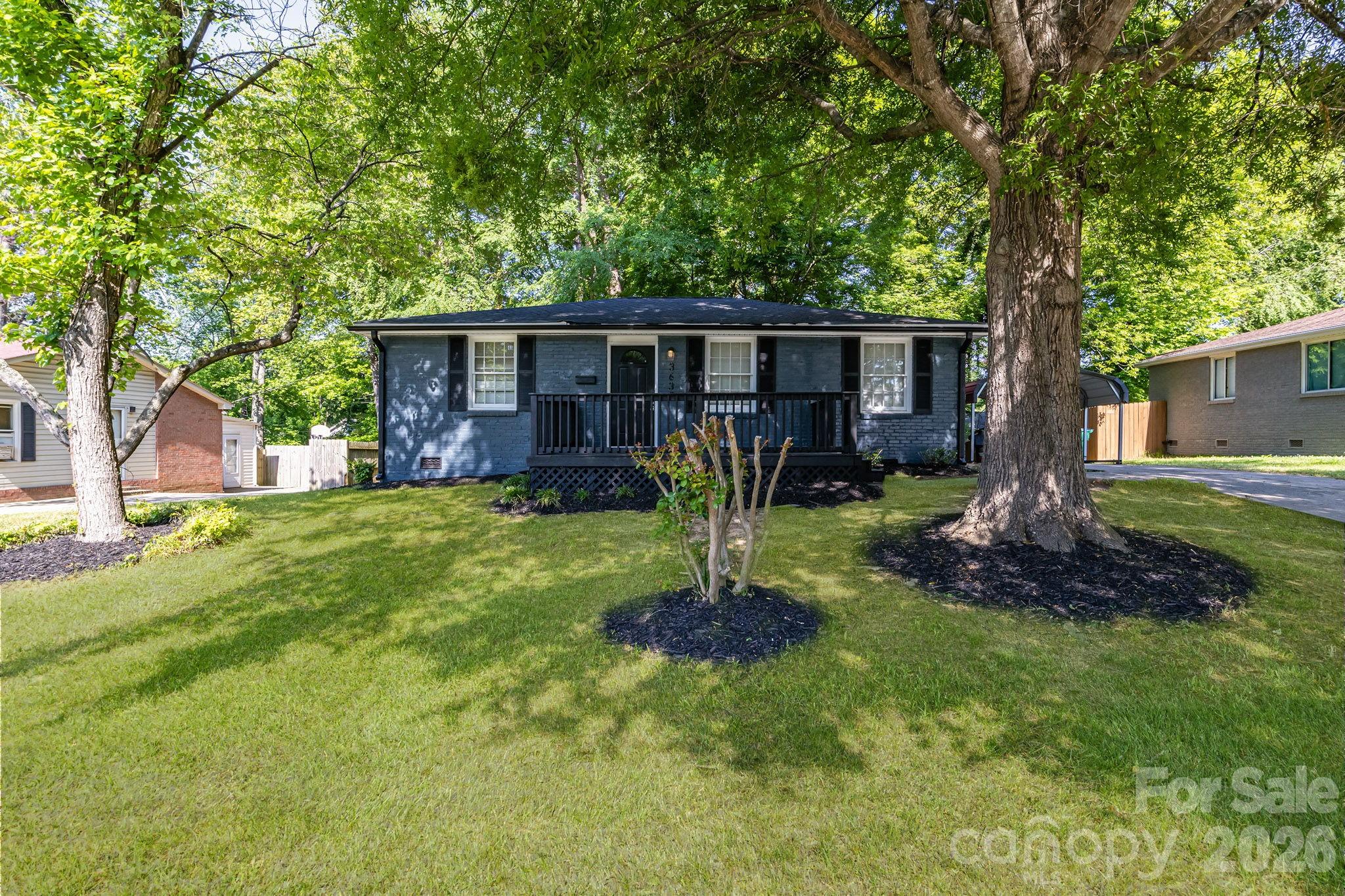 3637 Glenville Avenue — Charlotte