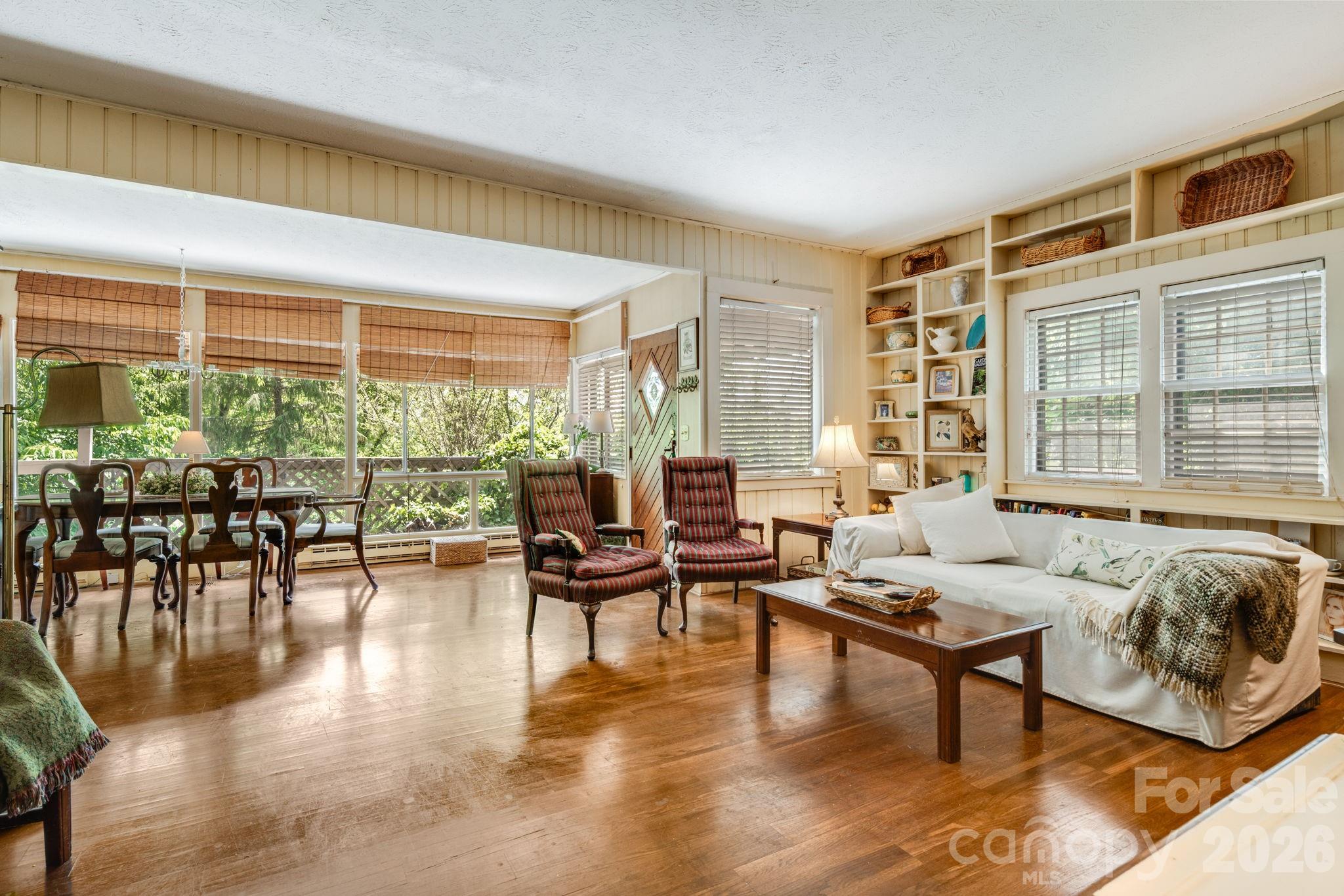 121 Ohara Circle — Hendersonville